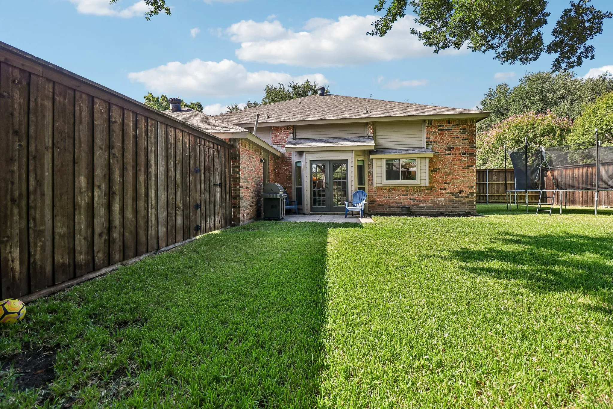 Single Family Residence For Sale in Dallas County , 306 Ashley Drive, Coppell, Texas 75019, 3 Bedroom, 2 Bathroom, 2 Garage spaces, 2,016 Sqft, built in 1986, mls#21367499, Real Estate Agent in Coppell, Homes For Sale in Dallas county, Homes For Sale in Coppell, Realtor in Coppell Texas, Real Estate Brokerage Independent Realty Texas, Luminita Cordes Realtor