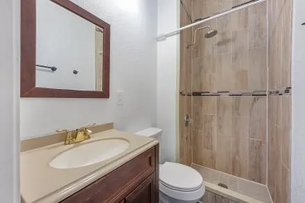 Single Family Residence For Sale in Dallas County , 4020 Colonial Avenue, Dallas, Texas 75215, 3 Bedroom, 2 Bathroom, Garage spaces, 1,689 Sqft, built in 1922, mls#21371443, Real Estate Agent in Dallas, Homes For Sale in Dallas county, Homes For Sale in Dallas, Realtor in Dallas Texas, Real Estate Brokerage Independent Realty Texas, Luminita Cordes Realtor