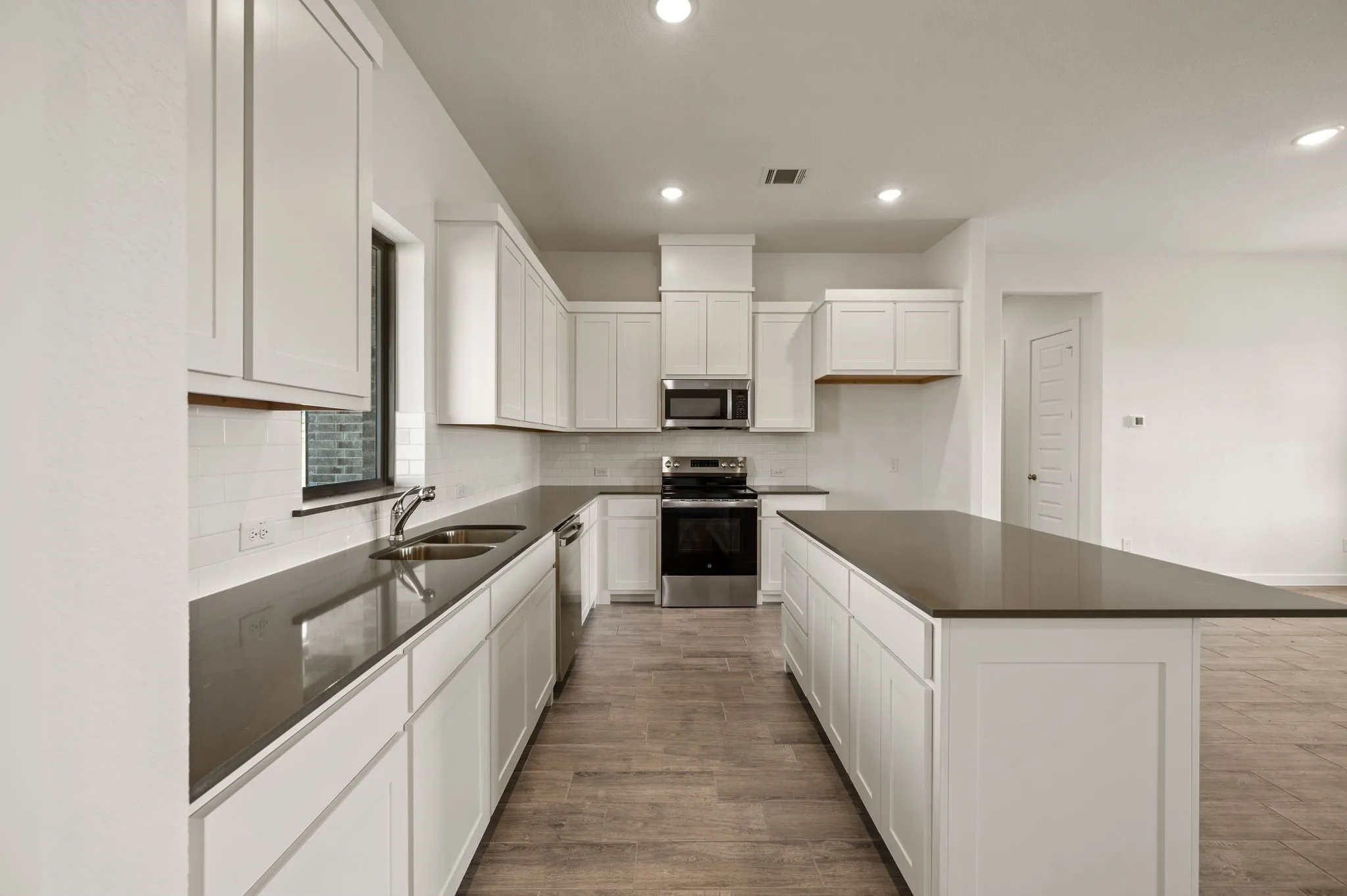 Single Family Residence For Sale in Parker County , 1013 Gatlin Court, Springtown, Texas 76082, 3 Bedroom, 2 Bathroom, 2 Garage spaces, 1,856 Sqft, built in 2026, mls#21371447, Real Estate Agent in Springtown, Homes For Sale in Parker county, Homes For Sale in Springtown, Realtor in Springtown Texas, Real Estate Brokerage Independent Realty Texas, Luminita Cordes Realtor
