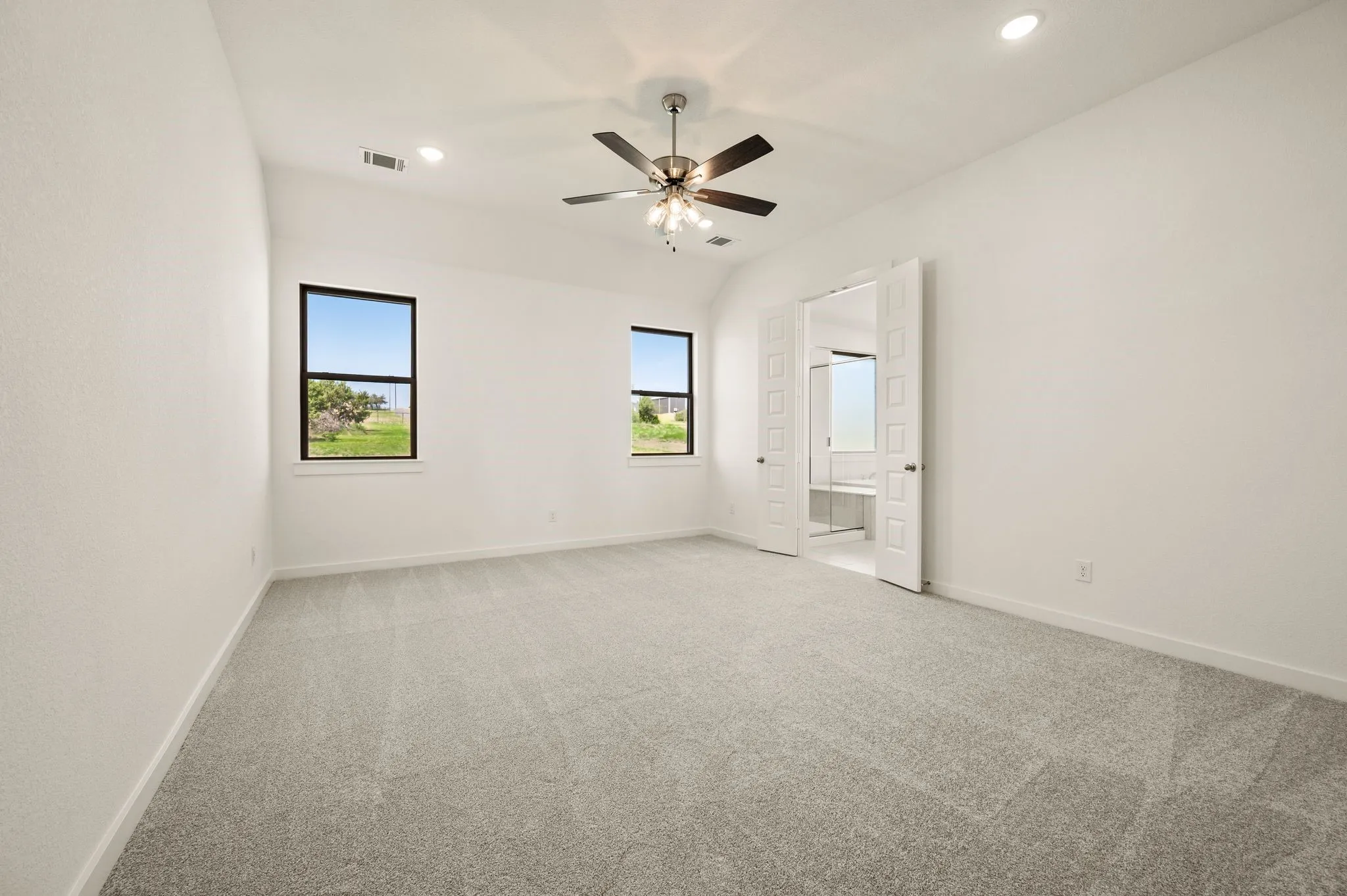 Single Family Residence For Sale in Parker County , 1013 Gatlin Court, Springtown, Texas 76082, 3 Bedroom, 2 Bathroom, 2 Garage spaces, 1,856 Sqft, built in 2026, mls#21371447, Real Estate Agent in Springtown, Homes For Sale in Parker county, Homes For Sale in Springtown, Realtor in Springtown Texas, Real Estate Brokerage Independent Realty Texas, Luminita Cordes Realtor