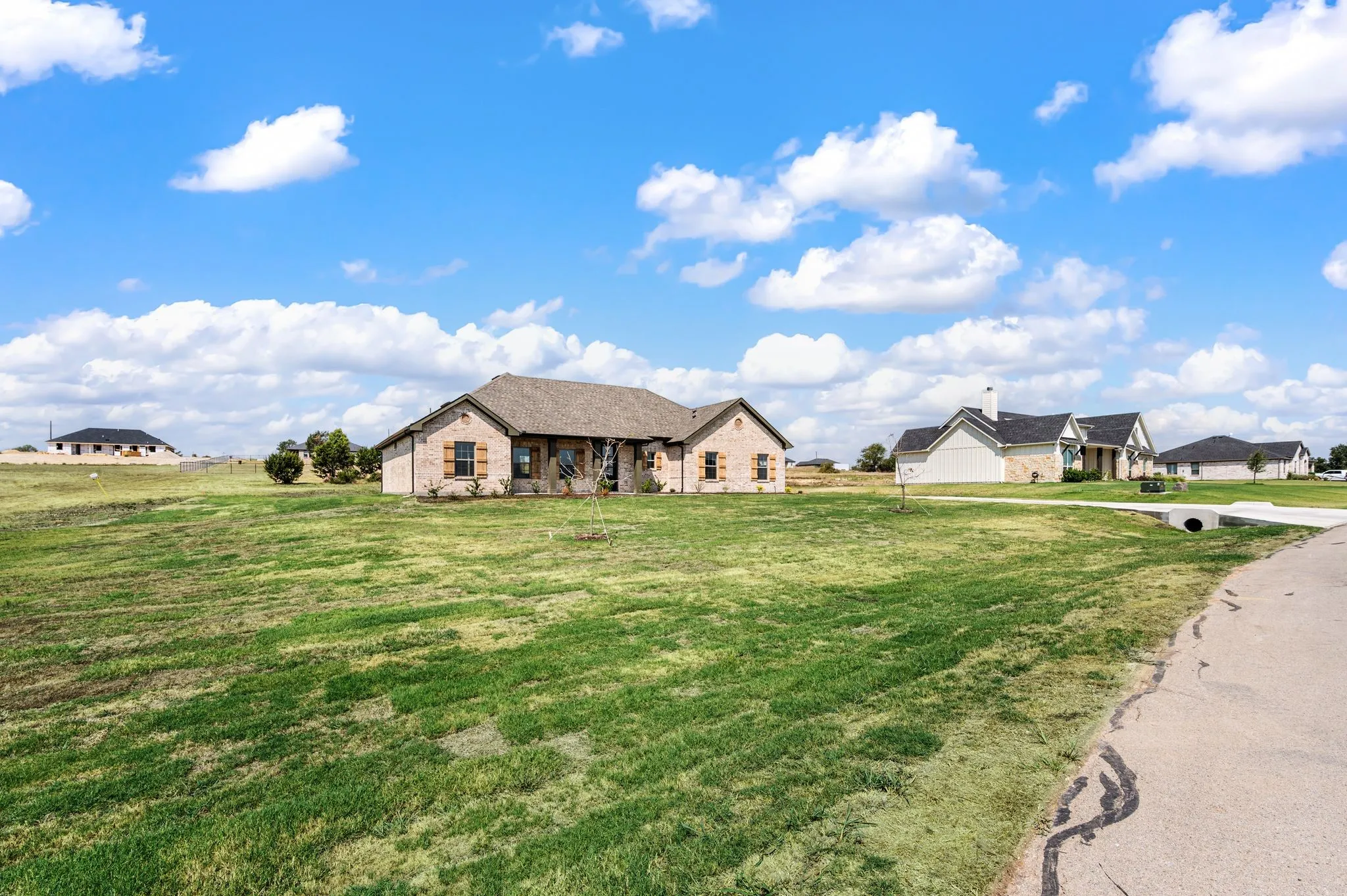 Single Family Residence For Sale in Parker County , 1013 Gatlin Court, Springtown, Texas 76082, 3 Bedroom, 2 Bathroom, 2 Garage spaces, 1,856 Sqft, built in 2026, mls#21371447, Real Estate Agent in Springtown, Homes For Sale in Parker county, Homes For Sale in Springtown, Realtor in Springtown Texas, Real Estate Brokerage Independent Realty Texas, Luminita Cordes Realtor