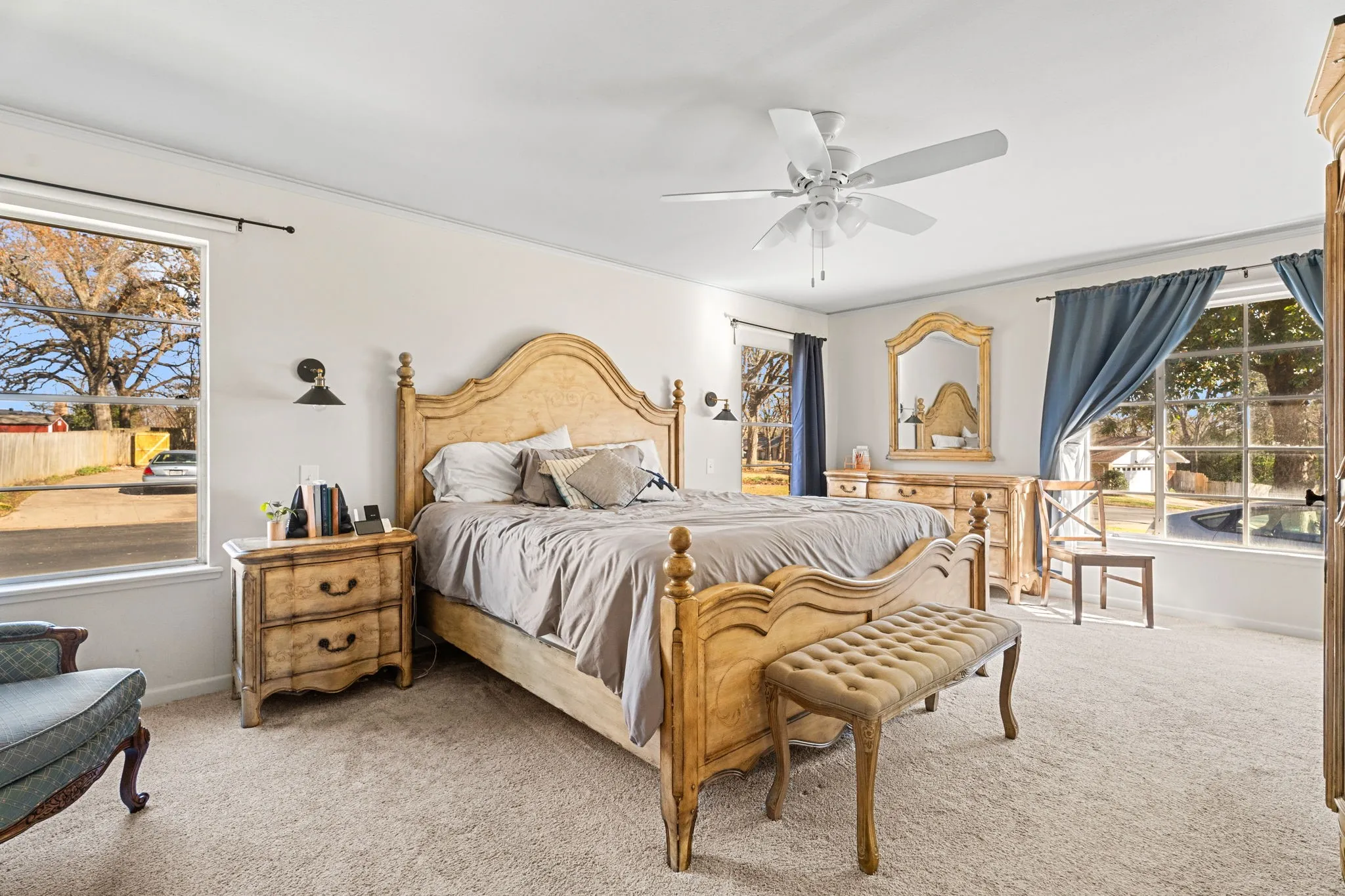 Single Family Residence For Sale in Smith County , 1936 Montrose Drive, Tyler, Texas 75701, 4 Bedroom, 3 Bathroom, 2 Garage spaces, 3,293 Sqft, built in 1957, mls#21371451, Real Estate Agent in Tyler, Homes For Sale in Smith county, Homes For Sale in Tyler, Realtor in Tyler Texas, Real Estate Brokerage Independent Realty Texas, Luminita Cordes Realtor