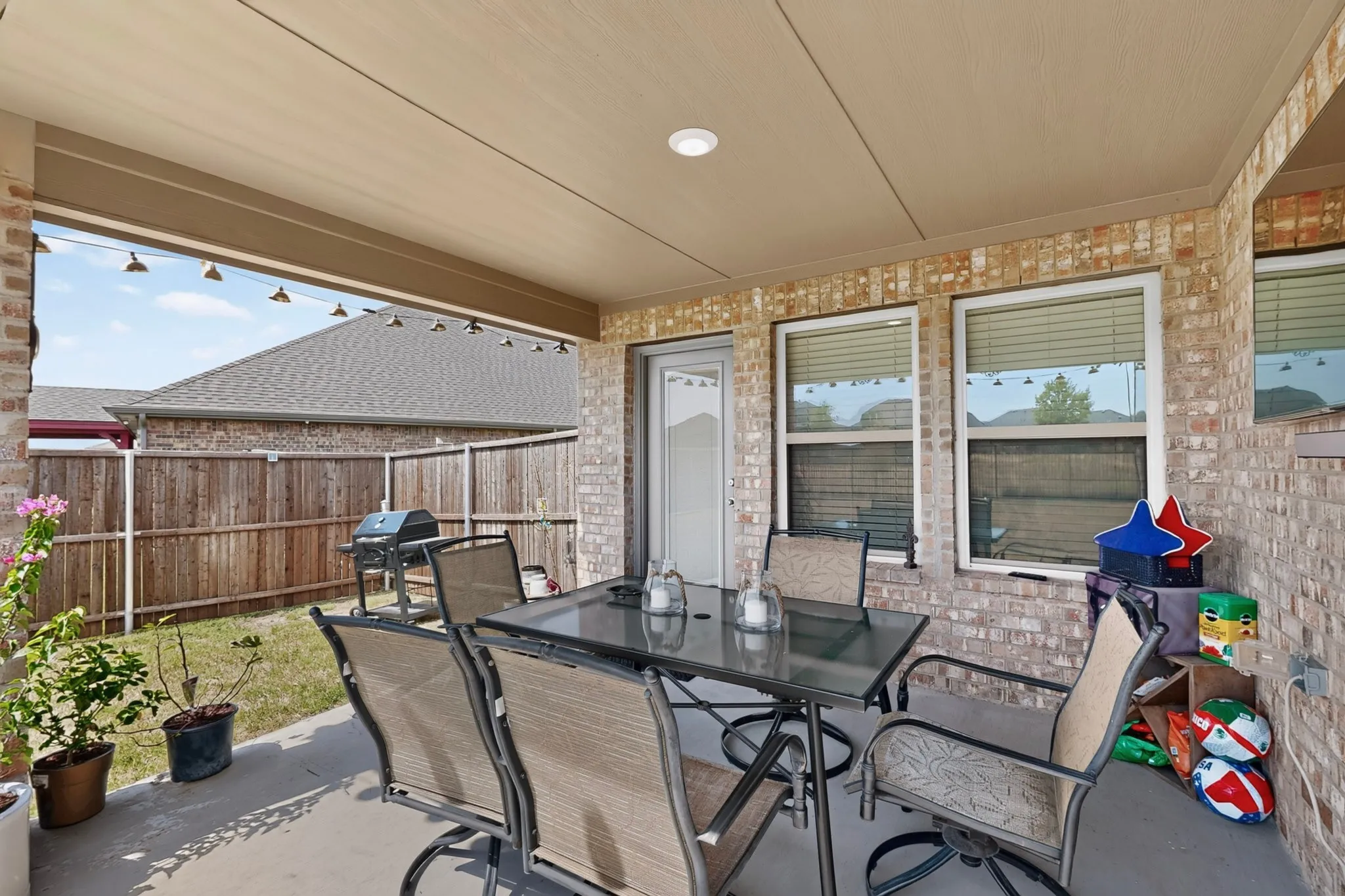 Single Family Residence For Sale in Rockwall County , 311 Colony Way, Fate, Texas 75189, 4 Bedroom, 2 Bathroom, 2 Garage spaces, 2,367 Sqft, built in 2023, mls#21369987, Real Estate Agent in Fate, Homes For Sale in Rockwall county, Homes For Sale in Fate, Realtor in Fate Texas, Real Estate Brokerage Independent Realty Texas, Luminita Cordes Realtor