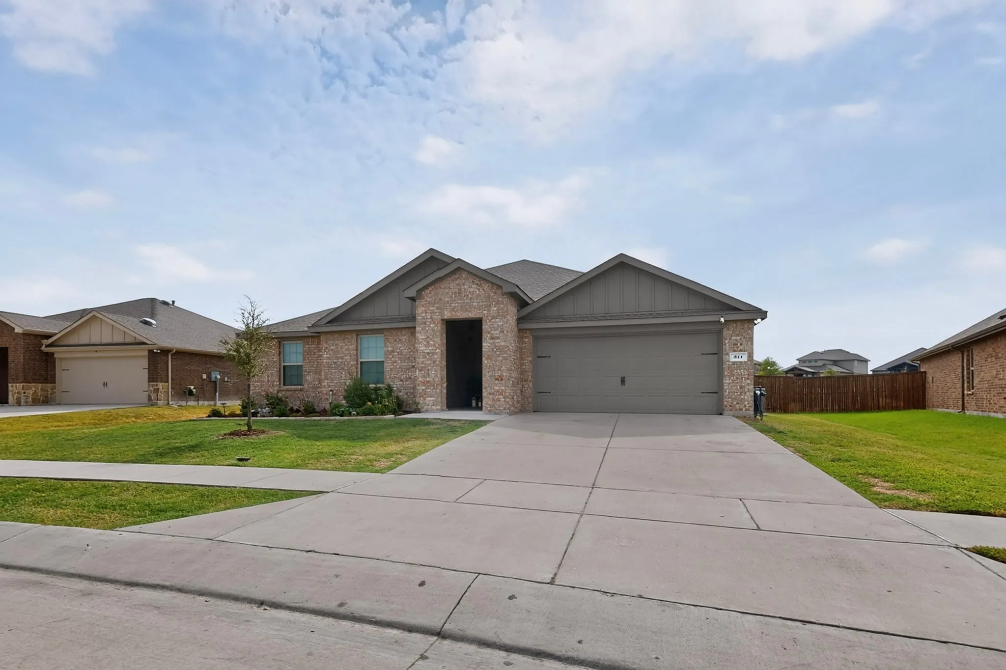Single Family Residence For Sale in Rockwall County , 311 Colony Way, Fate, Texas 75189, 4 Bedroom, 2 Bathroom, 2 Garage spaces, 2,367 Sqft, built in 2023, mls#21369987, Real Estate Agent in Fate, Homes For Sale in Rockwall county, Homes For Sale in Fate, Realtor in Fate Texas, Real Estate Brokerage Independent Realty Texas, Luminita Cordes Realtor
