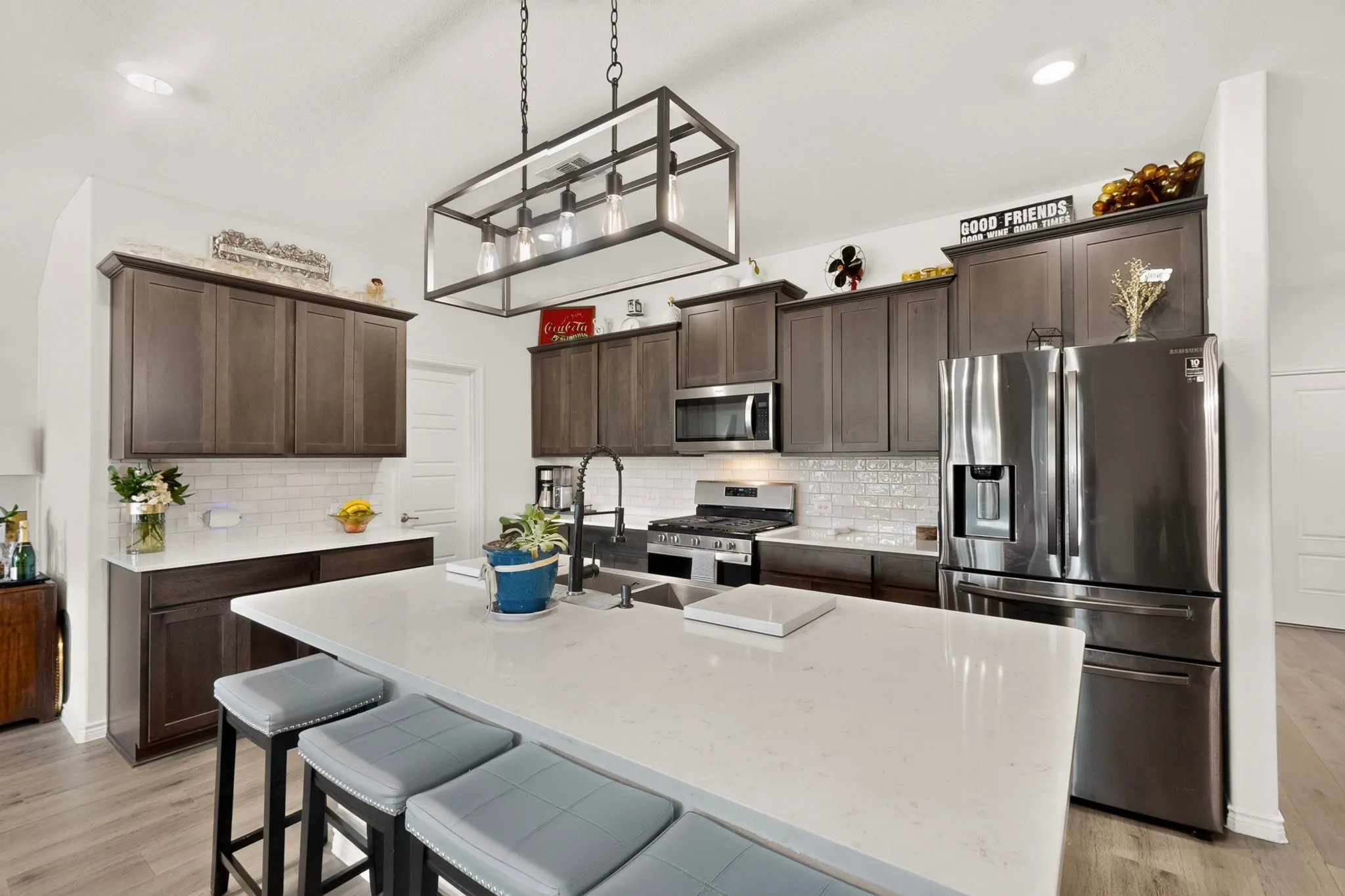Single Family Residence For Sale in Rockwall County , 311 Colony Way, Fate, Texas 75189, 4 Bedroom, 2 Bathroom, 2 Garage spaces, 2,367 Sqft, built in 2023, mls#21369987, Real Estate Agent in Fate, Homes For Sale in Rockwall county, Homes For Sale in Fate, Realtor in Fate Texas, Real Estate Brokerage Independent Realty Texas, Luminita Cordes Realtor