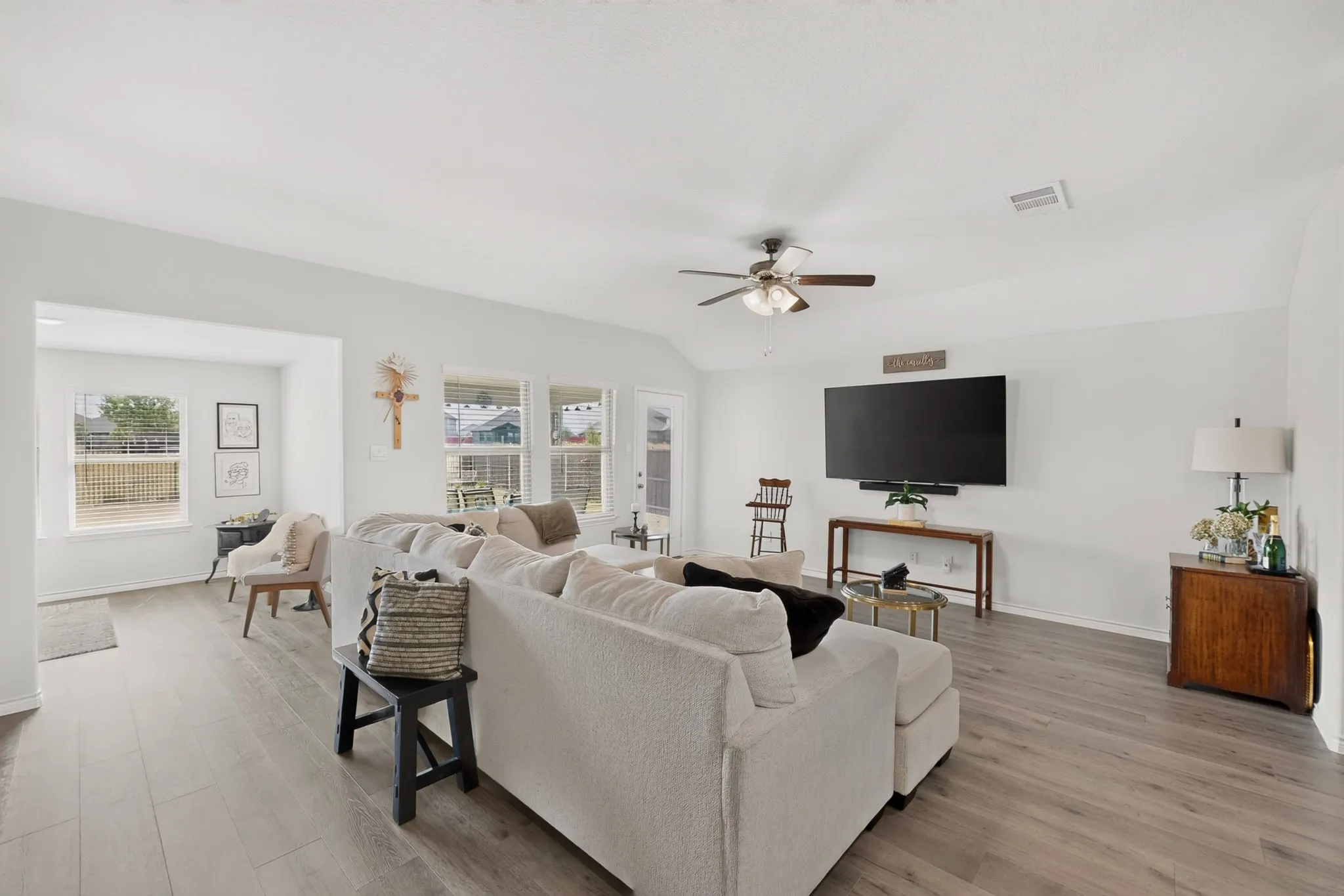 Single Family Residence For Sale in Rockwall County , 311 Colony Way, Fate, Texas 75189, 4 Bedroom, 2 Bathroom, 2 Garage spaces, 2,367 Sqft, built in 2023, mls#21369987, Real Estate Agent in Fate, Homes For Sale in Rockwall county, Homes For Sale in Fate, Realtor in Fate Texas, Real Estate Brokerage Independent Realty Texas, Luminita Cordes Realtor