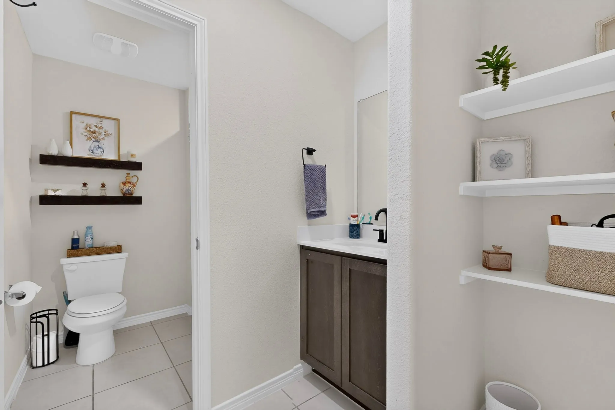 Single Family Residence For Sale in Rockwall County , 311 Colony Way, Fate, Texas 75189, 4 Bedroom, 2 Bathroom, 2 Garage spaces, 2,367 Sqft, built in 2023, mls#21369987, Real Estate Agent in Fate, Homes For Sale in Rockwall county, Homes For Sale in Fate, Realtor in Fate Texas, Real Estate Brokerage Independent Realty Texas, Luminita Cordes Realtor
