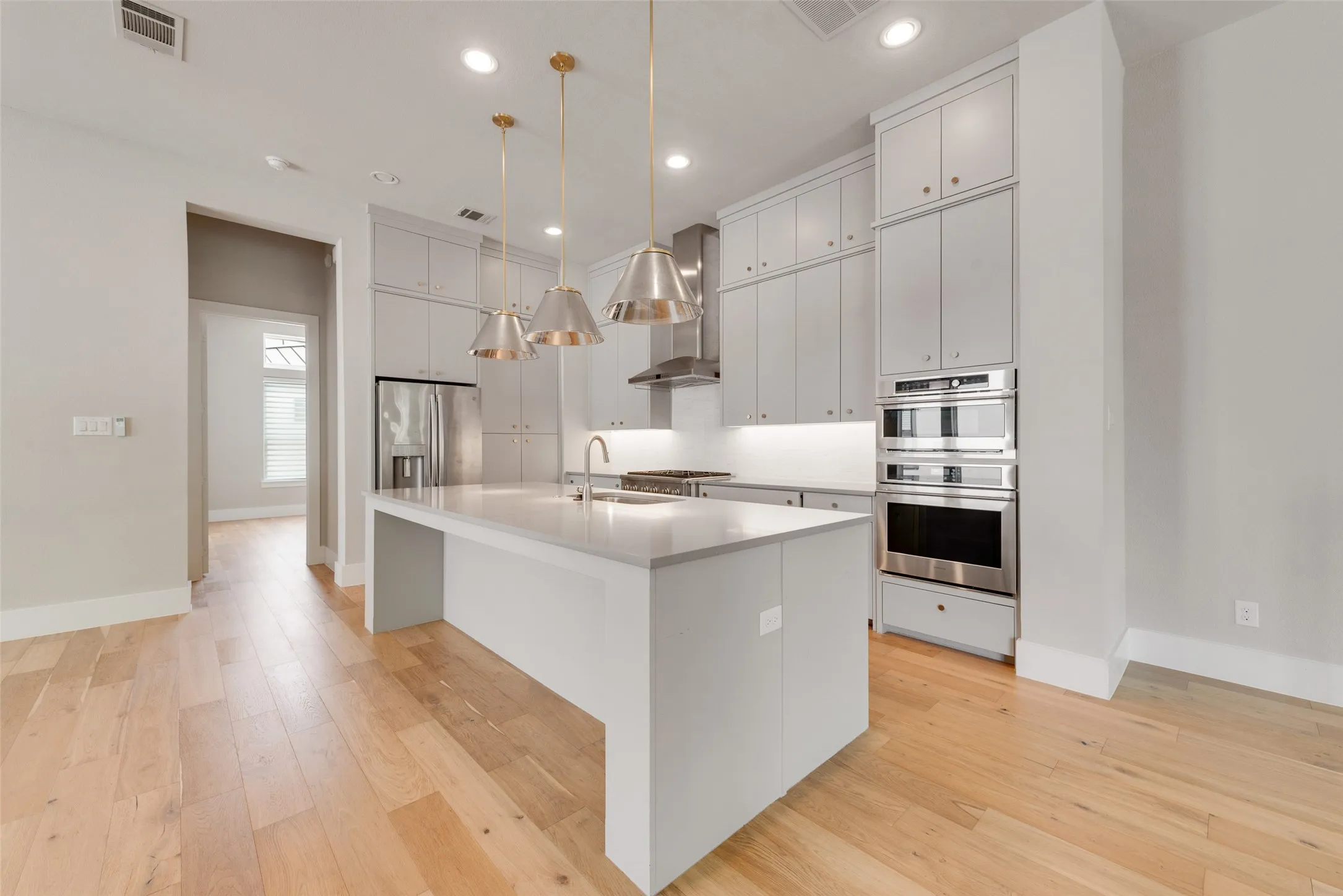 Single Family Residence For Rent in Collin County , 6120 Preserve Drive, Plano, Texas 75024, 3 Bedroom, 3 Bathroom, 2 Garage spaces, 2,133 Sqft, built in 2019, mls#21369132, Real Estate Agent in Plano, Homes For Rent in Collin county, Homes For Rent in Plano, Realtor in Plano Texas, Real Estate Brokerage Independent Realty Texas, Luminita Cordes Realtor