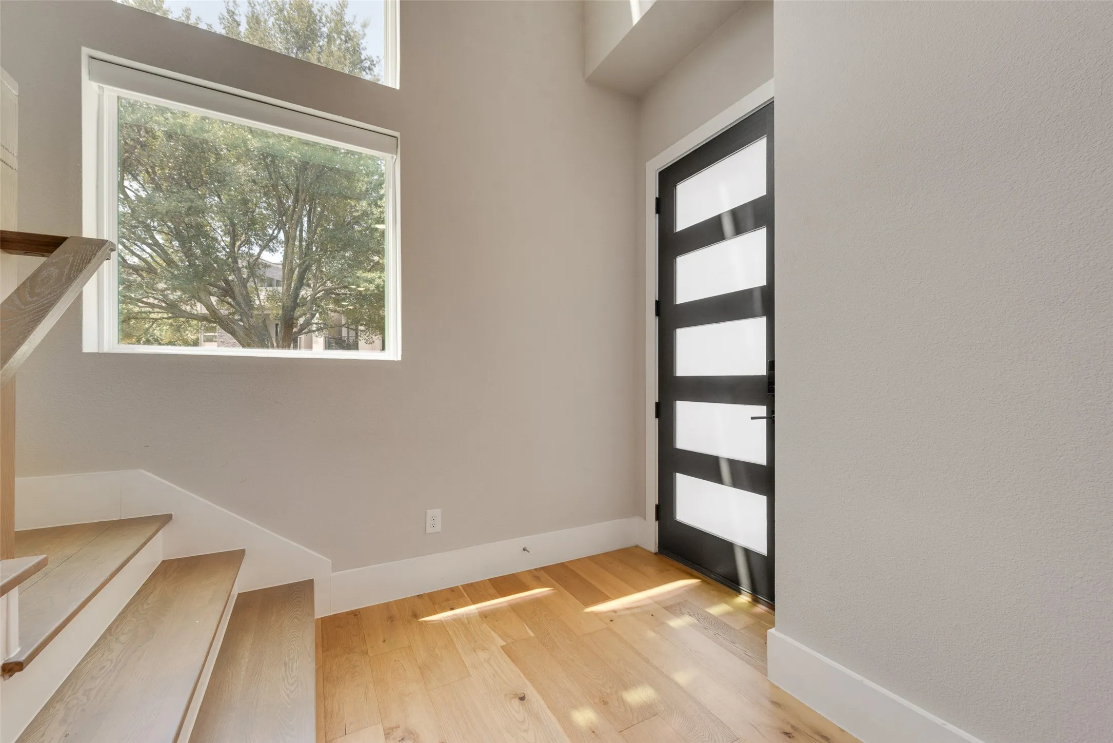 Single Family Residence For Rent in Collin County , 6120 Preserve Drive, Plano, Texas 75024, 3 Bedroom, 3 Bathroom, 2 Garage spaces, 2,133 Sqft, built in 2019, mls#21369132, Real Estate Agent in Plano, Homes For Rent in Collin county, Homes For Rent in Plano, Realtor in Plano Texas, Real Estate Brokerage Independent Realty Texas, Luminita Cordes Realtor