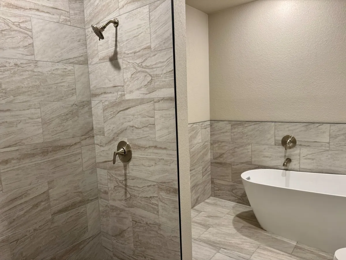 Single Family Residence For Rent in Smith County , 15528 Greenhouse Way, Lindale, Texas 75771, 3 Bedroom, 2 Bathroom, 2 Garage spaces, 1,607 Sqft, built in 2025, mls#21371462, Real Estate Agent in Lindale, Homes For Rent in Smith county, Homes For Rent in Lindale, Realtor in Lindale Texas, Real Estate Brokerage Independent Realty Texas, Luminita Cordes Realtor