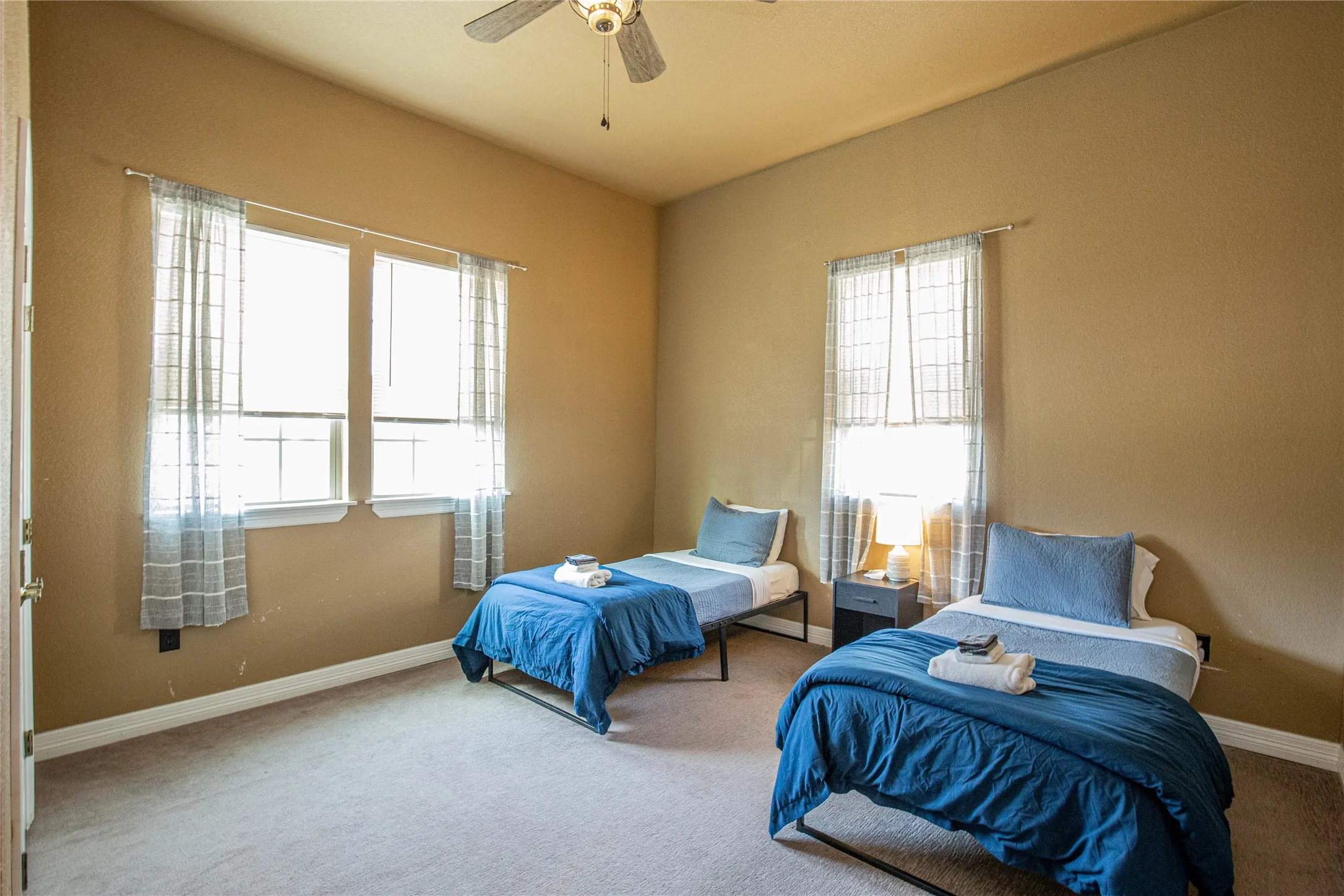 Single Family Residence For Sale in Mc Lennan County , 929 N 12th Street, Waco, Texas 76707, 3 Bedroom, 3 Bathroom, 1 Garage spaces, 1,462 Sqft, built in 1915, mls#21371453, Real Estate Agent in Waco, Homes For Sale in Mc Lennan county, Homes For Sale in Waco, Realtor in Waco Texas, Real Estate Brokerage Independent Realty Texas, Luminita Cordes Realtor
