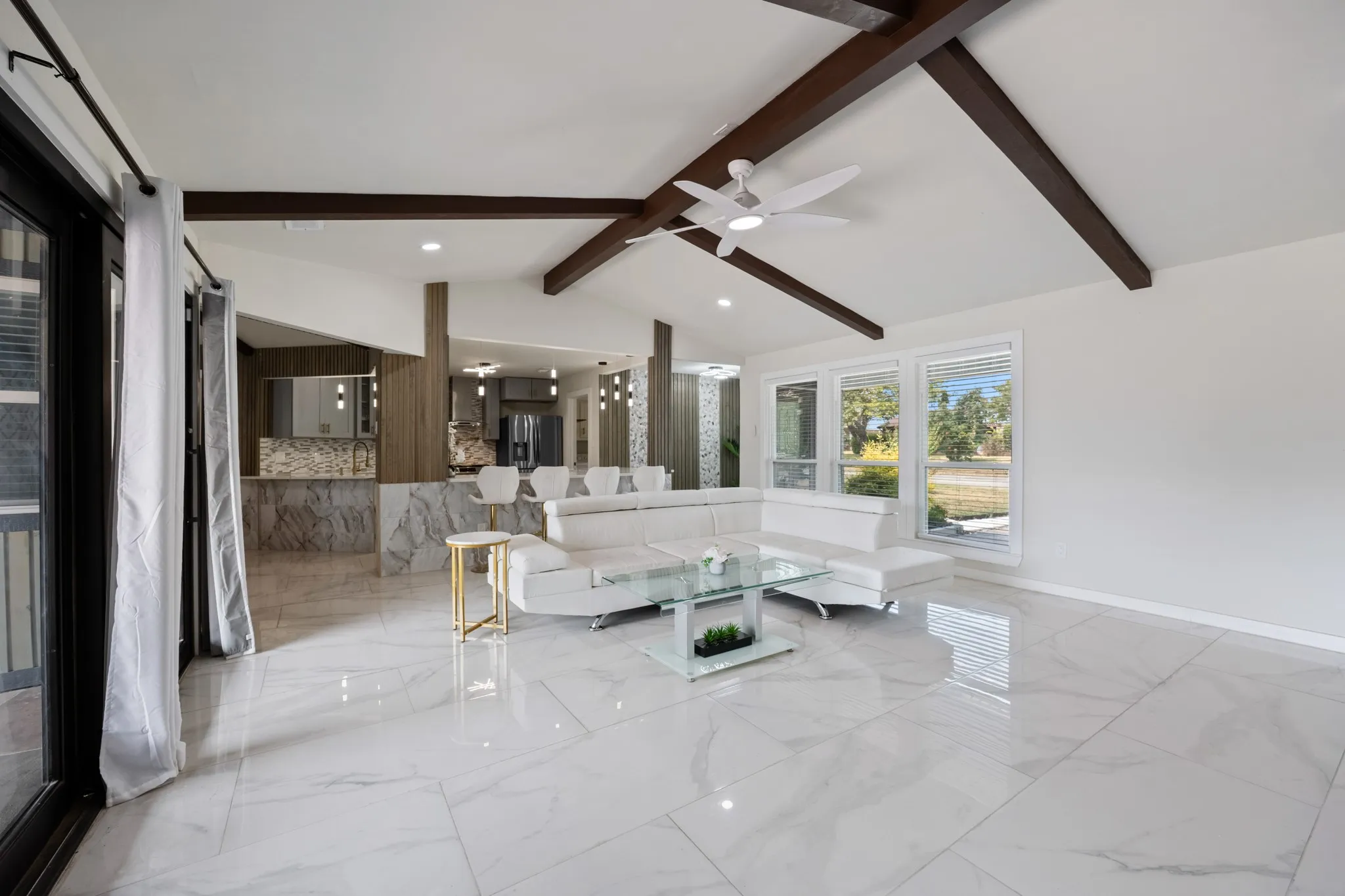 Single Family Residence For Sale in Dallas County , 1702 Baltimore Drive, Richardson, Texas 75081, 4 Bedroom, 3 Bathroom, 2 Garage spaces, 2,178 Sqft, built in 1973, mls#21370679, Real Estate Agent in Richardson, Homes For Sale in Dallas county, Homes For Sale in Richardson, Realtor in Richardson Texas, Real Estate Brokerage Independent Realty Texas, Luminita Cordes Realtor