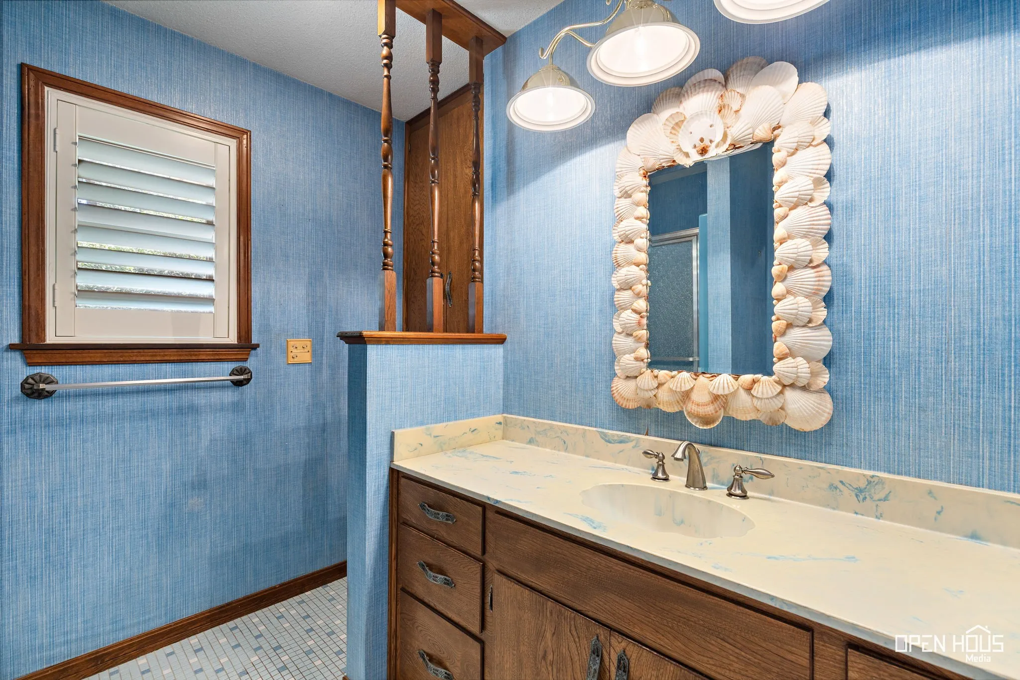 Single Family Residence For Sale in Clay County , 401 N Kay Street, Henrietta, Texas 76365, 3 Bedroom, 3 Bathroom, 3 Garage spaces, 2,645 Sqft, built in 1975, mls#21371474, Real Estate Agent in Henrietta, Homes For Sale in Clay county, Homes For Sale in Henrietta, Realtor in Henrietta Texas, Real Estate Brokerage Independent Realty Texas, Luminita Cordes Realtor
