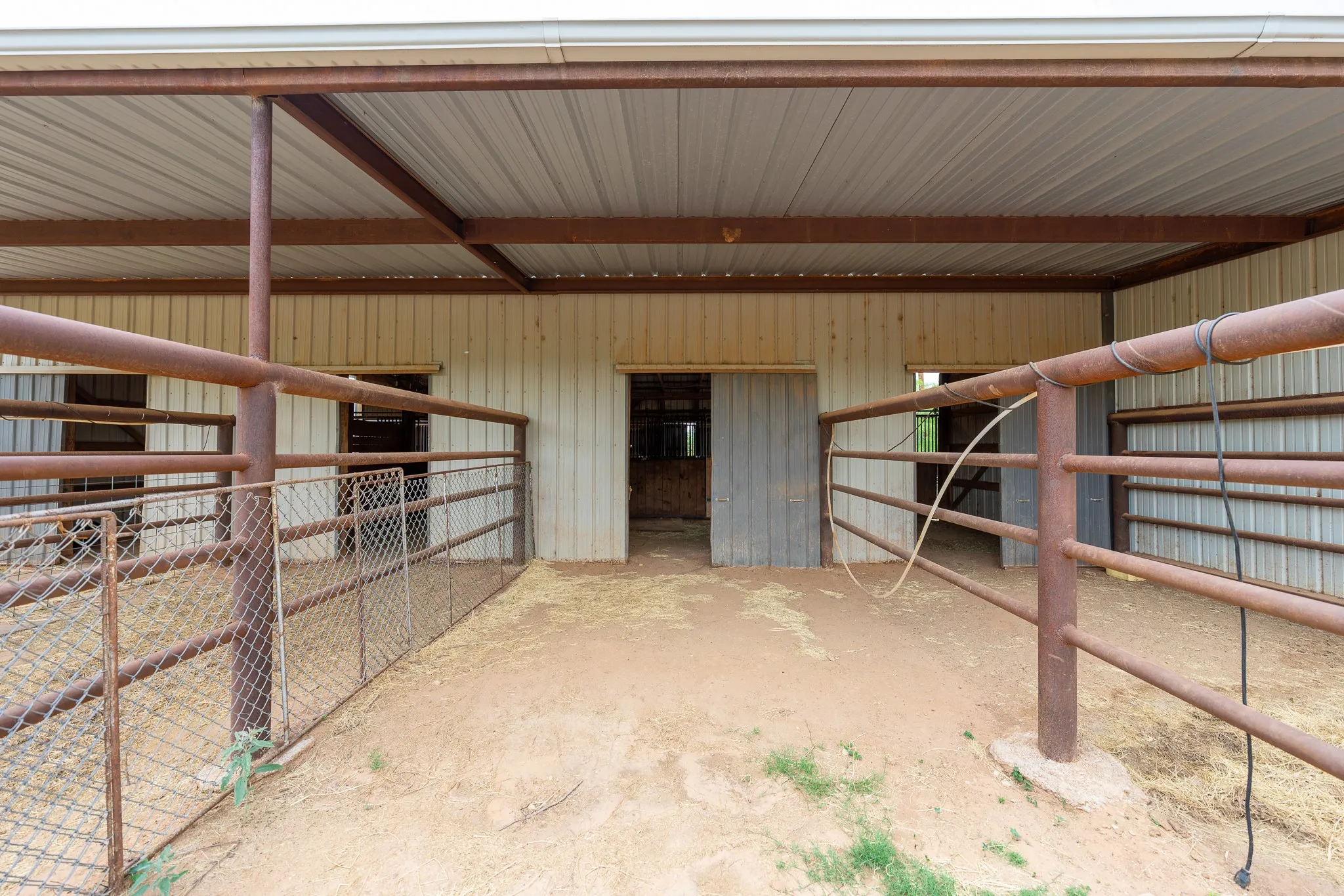 Farm For Sale in Jones County , 2990 County Rd 205, Lueders, Texas 79533, 4 Bedroom, 3 Bathroom, Garage spaces, 3,017 Sqft, built in 2006, mls#21371476, Real Estate Agent in Lueders, Homes For Sale in Jones county, Homes For Sale in Lueders, Realtor in Lueders Texas, Real Estate Brokerage Independent Realty Texas, Luminita Cordes Realtor