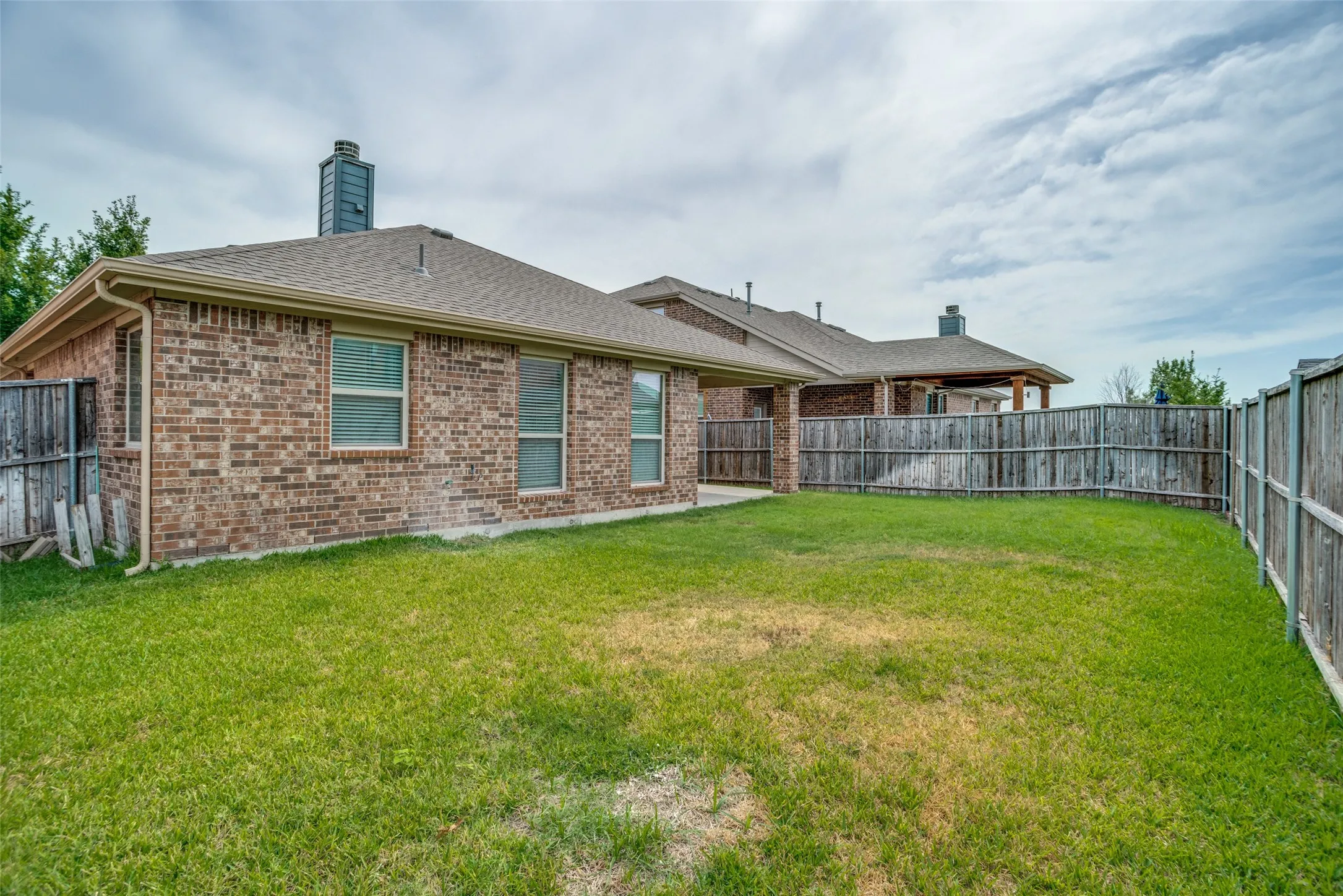 Single Family Residence For Sale in Collin County , 1314 Coleman Drive, Melissa, Texas 75454, 3 Bedroom, 2 Bathroom, 2 Garage spaces, 1,532 Sqft, built in 2015, mls#21371477, Real Estate Agent in Melissa, Homes For Sale in Collin county, Homes For Sale in Melissa, Realtor in Melissa Texas, Real Estate Brokerage Independent Realty Texas, Luminita Cordes Realtor