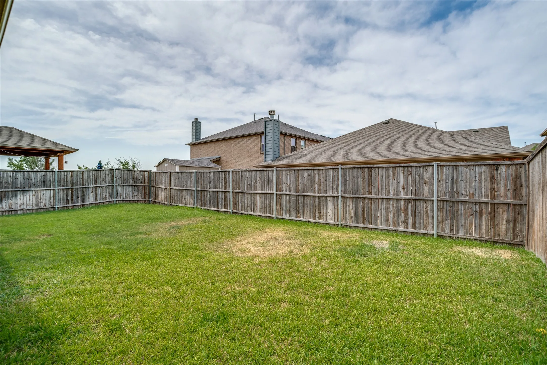 Single Family Residence For Sale in Collin County , 1314 Coleman Drive, Melissa, Texas 75454, 3 Bedroom, 2 Bathroom, 2 Garage spaces, 1,532 Sqft, built in 2015, mls#21371477, Real Estate Agent in Melissa, Homes For Sale in Collin county, Homes For Sale in Melissa, Realtor in Melissa Texas, Real Estate Brokerage Independent Realty Texas, Luminita Cordes Realtor