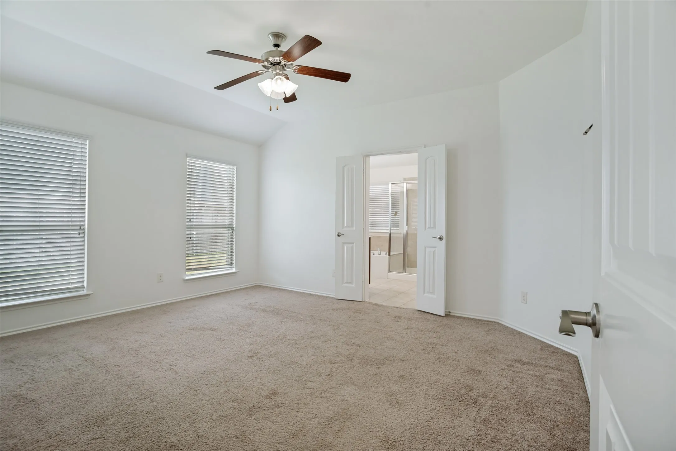 Single Family Residence For Sale in Collin County , 1314 Coleman Drive, Melissa, Texas 75454, 3 Bedroom, 2 Bathroom, 2 Garage spaces, 1,532 Sqft, built in 2015, mls#21371477, Real Estate Agent in Melissa, Homes For Sale in Collin county, Homes For Sale in Melissa, Realtor in Melissa Texas, Real Estate Brokerage Independent Realty Texas, Luminita Cordes Realtor