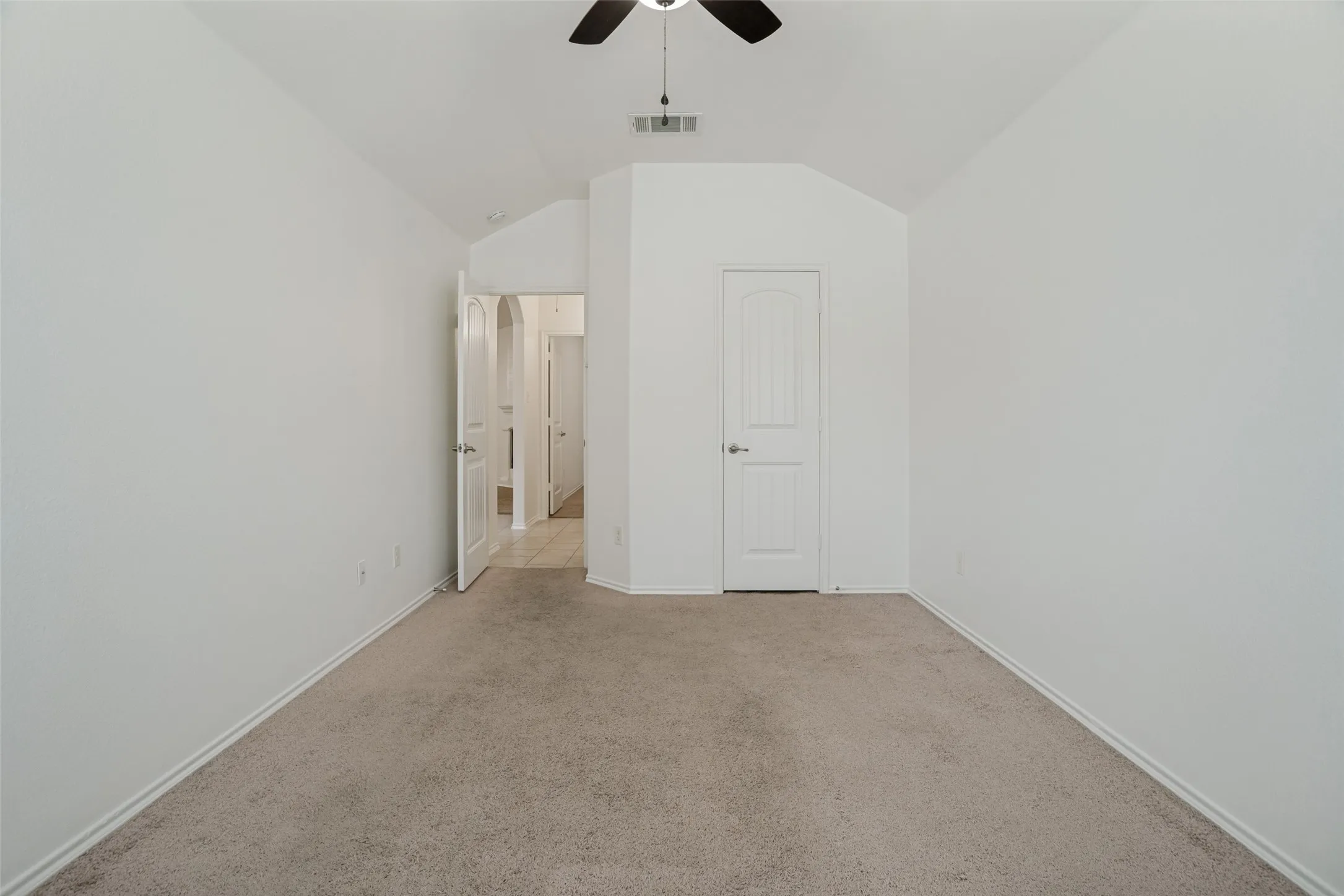 Single Family Residence For Sale in Collin County , 1314 Coleman Drive, Melissa, Texas 75454, 3 Bedroom, 2 Bathroom, 2 Garage spaces, 1,532 Sqft, built in 2015, mls#21371477, Real Estate Agent in Melissa, Homes For Sale in Collin county, Homes For Sale in Melissa, Realtor in Melissa Texas, Real Estate Brokerage Independent Realty Texas, Luminita Cordes Realtor