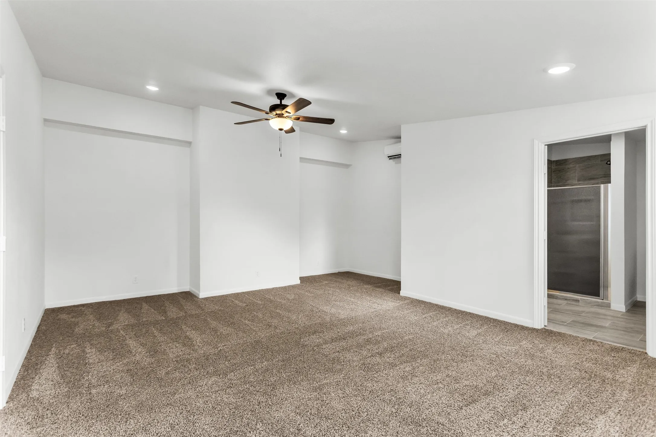 Single Family Residence For Sale in Dallas County , 4210 Burning Tree Lane, Garland, Texas 75042, 4 Bedroom, 3 Bathroom, 2 Garage spaces, 2,329 Sqft, built in 1966, mls#21371414, Real Estate Agent in Garland, Homes For Sale in Dallas county, Homes For Sale in Garland, Realtor in Garland Texas, Real Estate Brokerage Independent Realty Texas, Luminita Cordes Realtor
