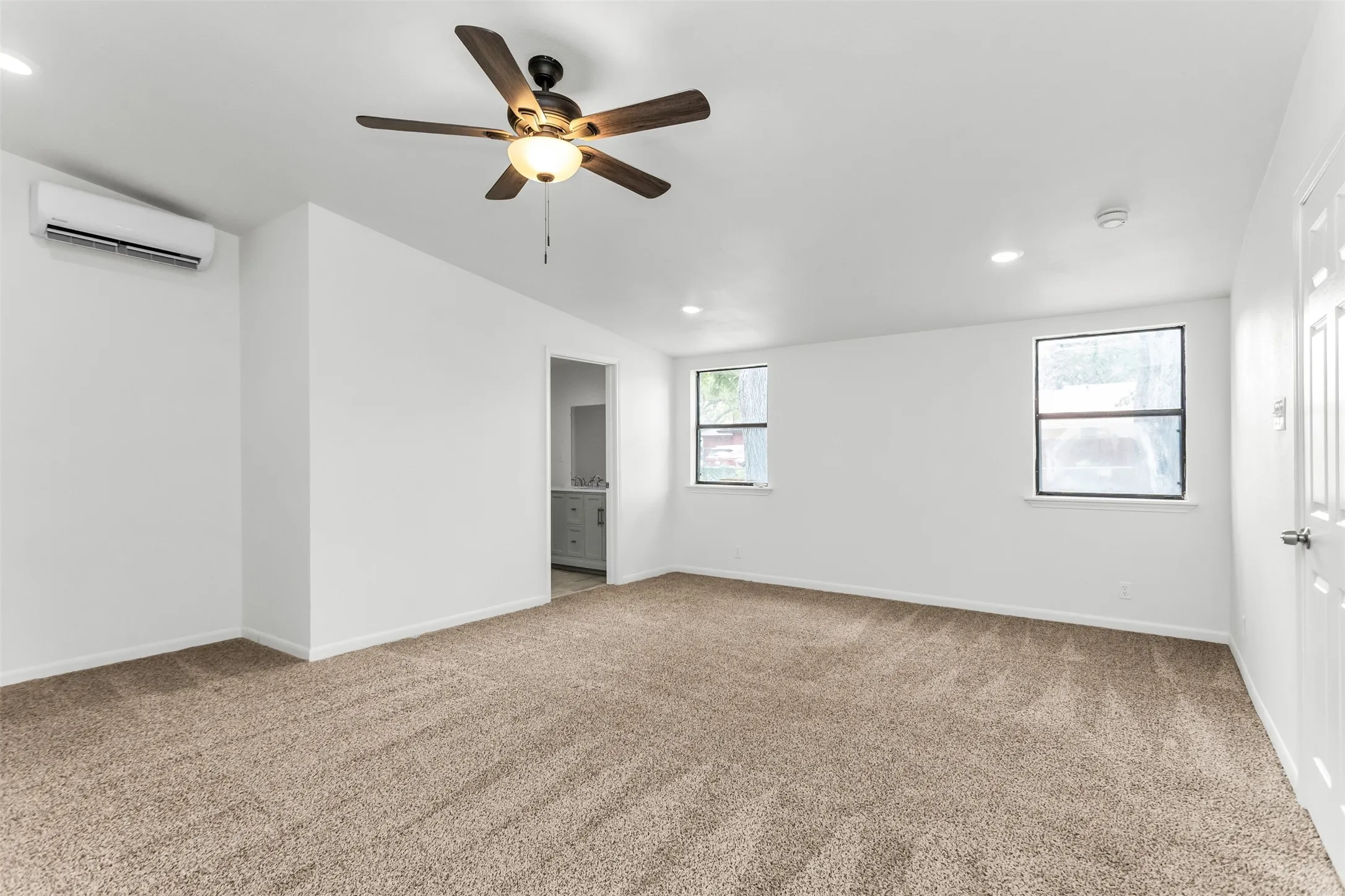 Single Family Residence For Sale in Dallas County , 4210 Burning Tree Lane, Garland, Texas 75042, 4 Bedroom, 3 Bathroom, 2 Garage spaces, 2,329 Sqft, built in 1966, mls#21371414, Real Estate Agent in Garland, Homes For Sale in Dallas county, Homes For Sale in Garland, Realtor in Garland Texas, Real Estate Brokerage Independent Realty Texas, Luminita Cordes Realtor
