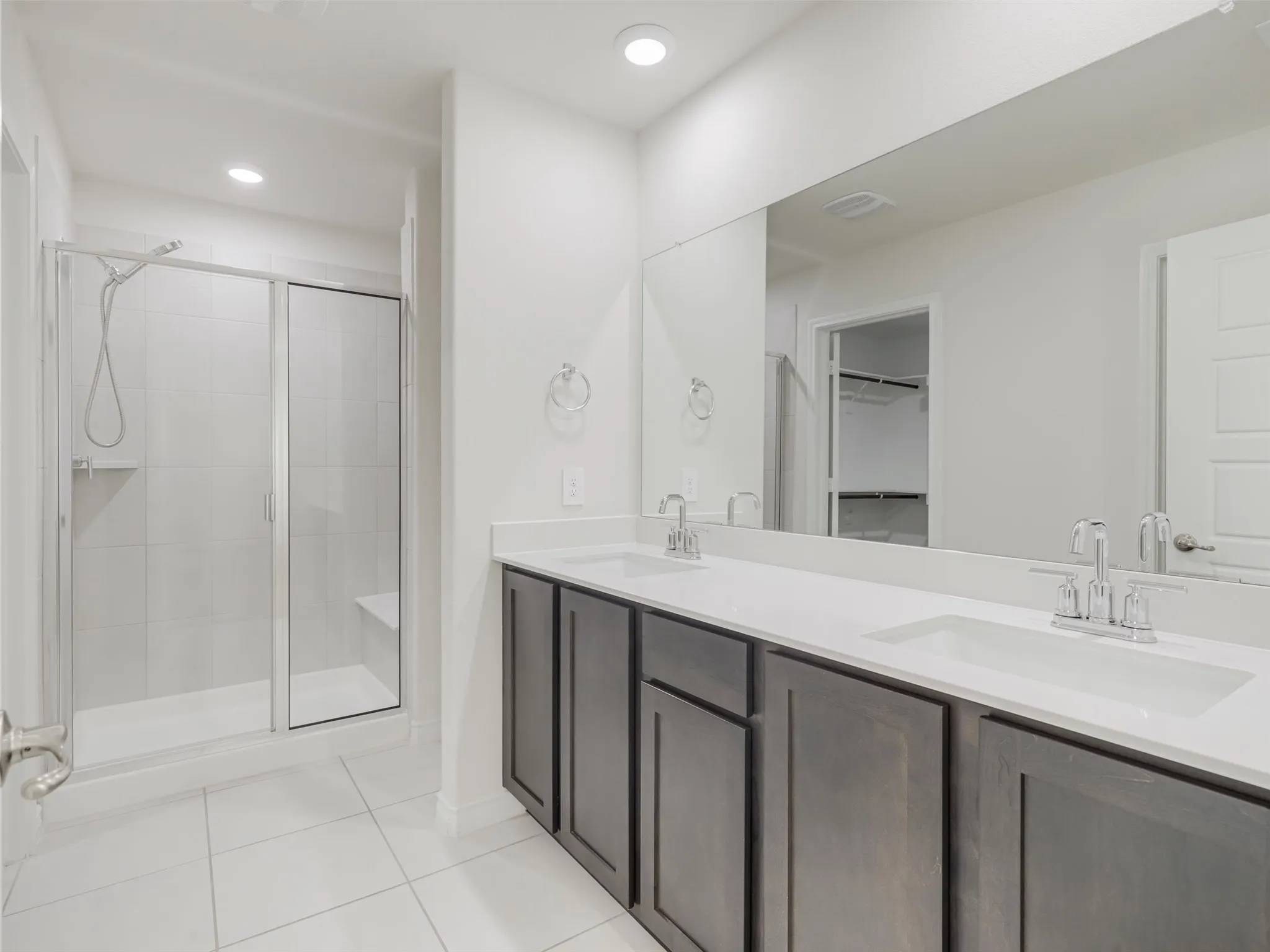 Single Family Residence For Rent in Denton County , 9812 Autumn Leaves Lane, Aubrey, Texas 76227, 4 Bedroom, 3 Bathroom, 2 Garage spaces, 2,080 Sqft, built in 2024, mls#21371388, Real Estate Agent in Aubrey, Homes For Rent in Denton county, Homes For Rent in Aubrey, Realtor in Aubrey Texas, Real Estate Brokerage Independent Realty Texas, Luminita Cordes Realtor