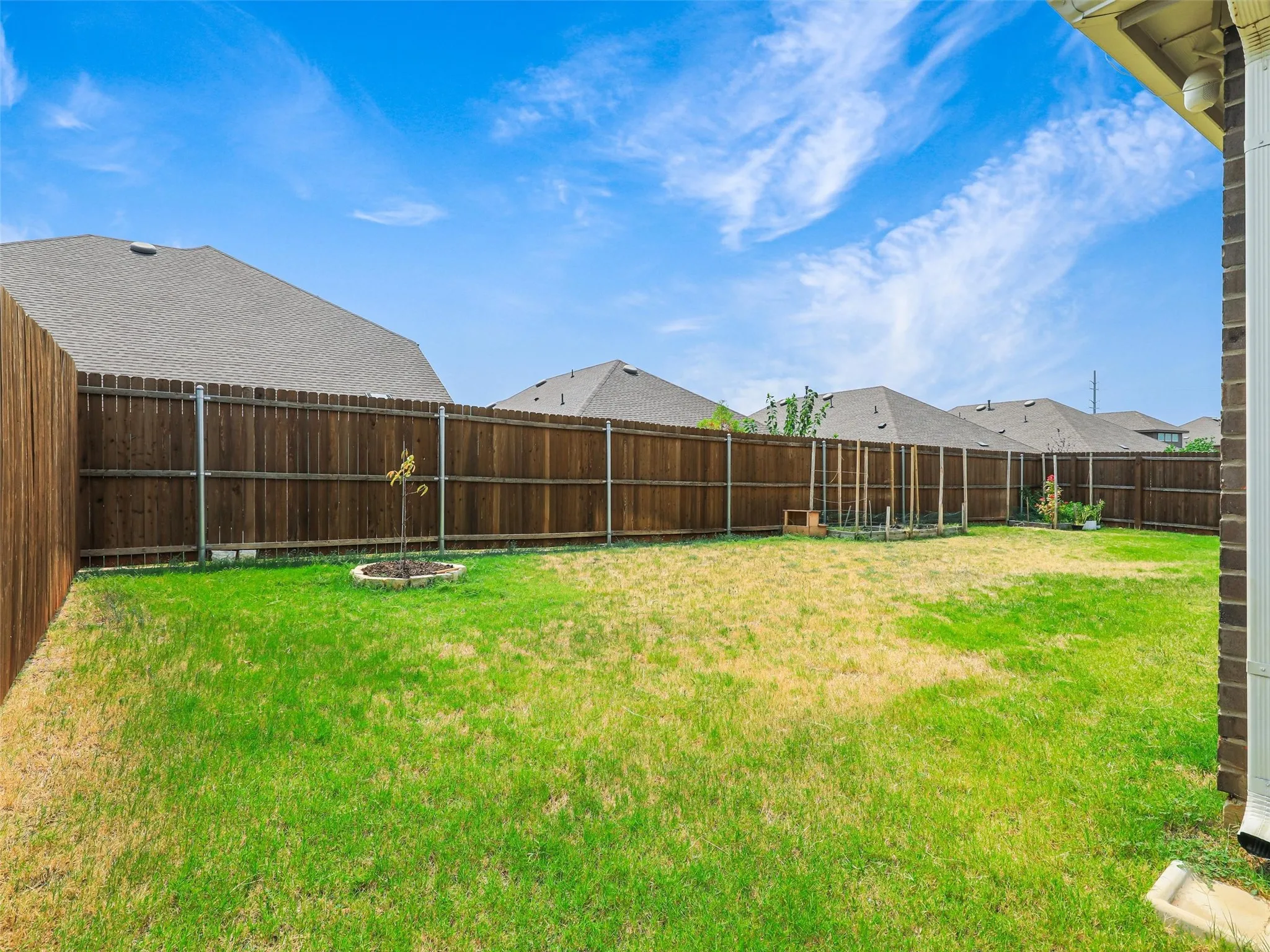Single Family Residence For Rent in Denton County , 9812 Autumn Leaves Lane, Aubrey, Texas 76227, 4 Bedroom, 3 Bathroom, 2 Garage spaces, 2,080 Sqft, built in 2024, mls#21371388, Real Estate Agent in Aubrey, Homes For Rent in Denton county, Homes For Rent in Aubrey, Realtor in Aubrey Texas, Real Estate Brokerage Independent Realty Texas, Luminita Cordes Realtor