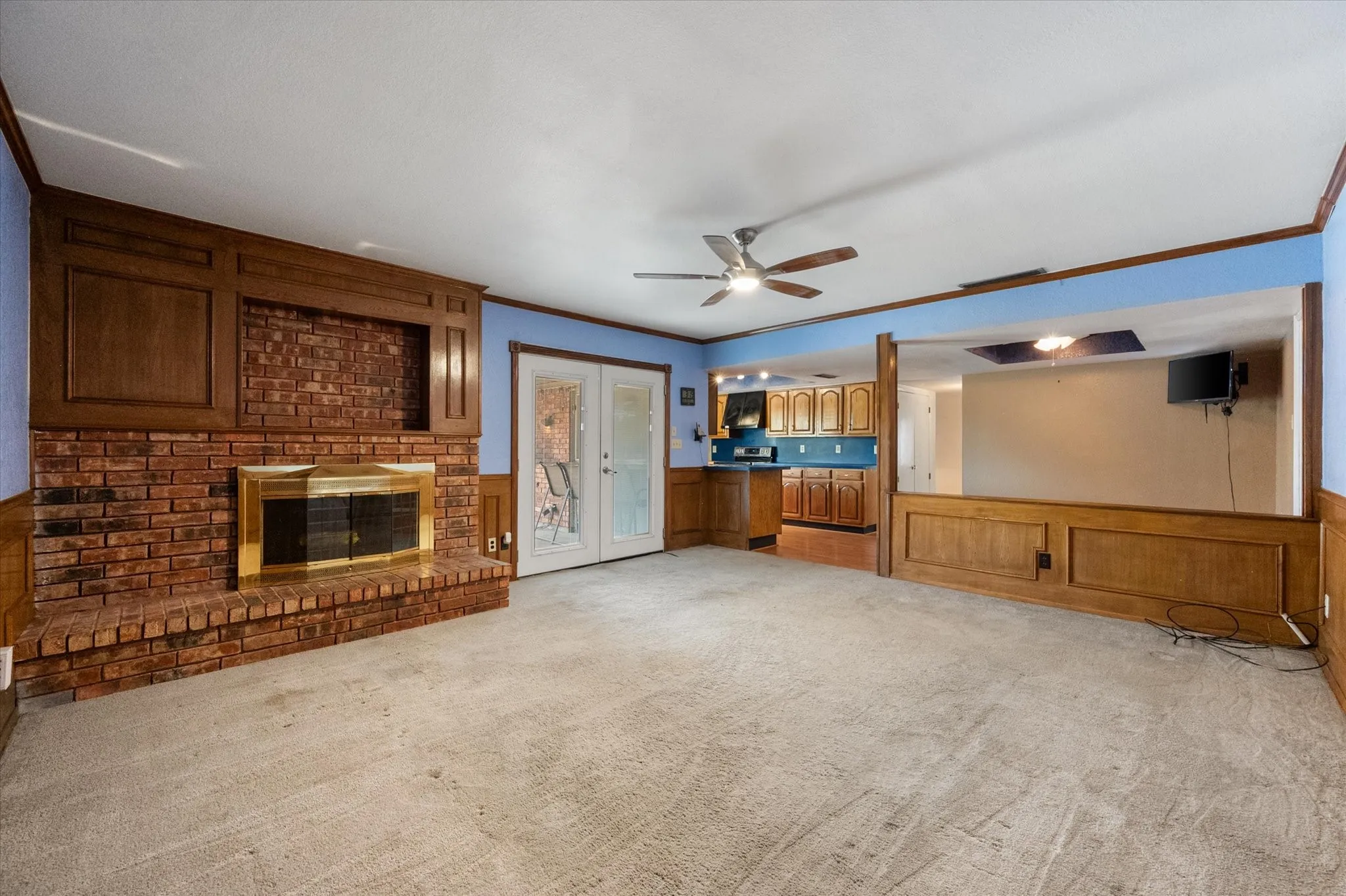 Single Family Residence For Sale in Tarrant County , 7501 Weatherwood Court, Fort Worth, Texas 76133, 4 Bedroom, 3 Bathroom, 2 Garage spaces, 2,237 Sqft, built in 1978, mls#21371478, Real Estate Agent in Fort Worth, Homes For Sale in Tarrant county, Homes For Sale in Fort Worth, Realtor in Fort Worth Texas, Real Estate Brokerage Independent Realty Texas, Luminita Cordes Realtor