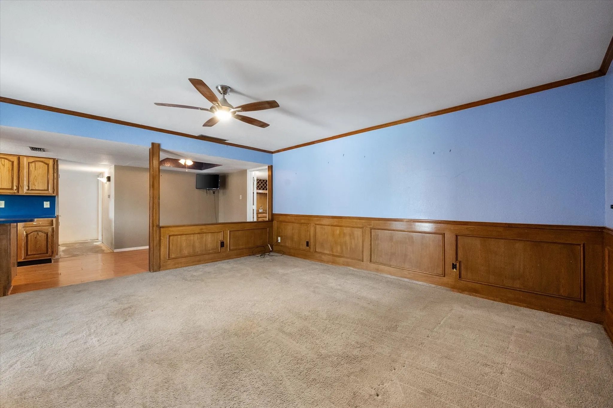 Single Family Residence For Sale in Tarrant County , 7501 Weatherwood Court, Fort Worth, Texas 76133, 4 Bedroom, 3 Bathroom, 2 Garage spaces, 2,237 Sqft, built in 1978, mls#21371478, Real Estate Agent in Fort Worth, Homes For Sale in Tarrant county, Homes For Sale in Fort Worth, Realtor in Fort Worth Texas, Real Estate Brokerage Independent Realty Texas, Luminita Cordes Realtor