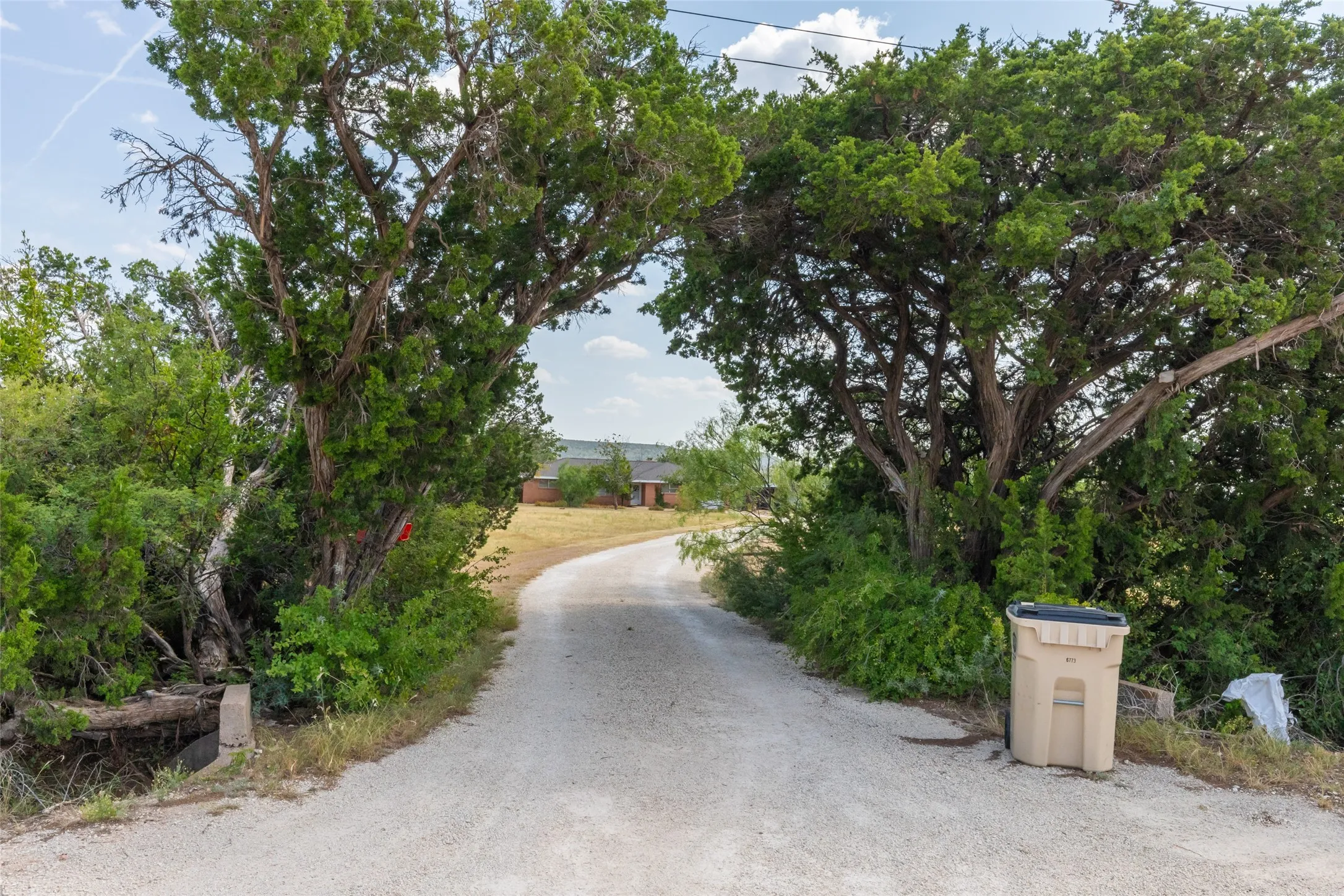 Single Family Residence For Rent in Taylor County , 109 Clark Road, Abilene, Texas 79602, 3 Bedroom, 2 Bathroom, 1 Garage spaces, 1,700 Sqft, built in 1959, mls#21371441, Real Estate Agent in Abilene, Homes For Rent in Taylor county, Homes For Rent in Abilene, Realtor in Abilene Texas, Real Estate Brokerage Independent Realty Texas, Luminita Cordes Realtor