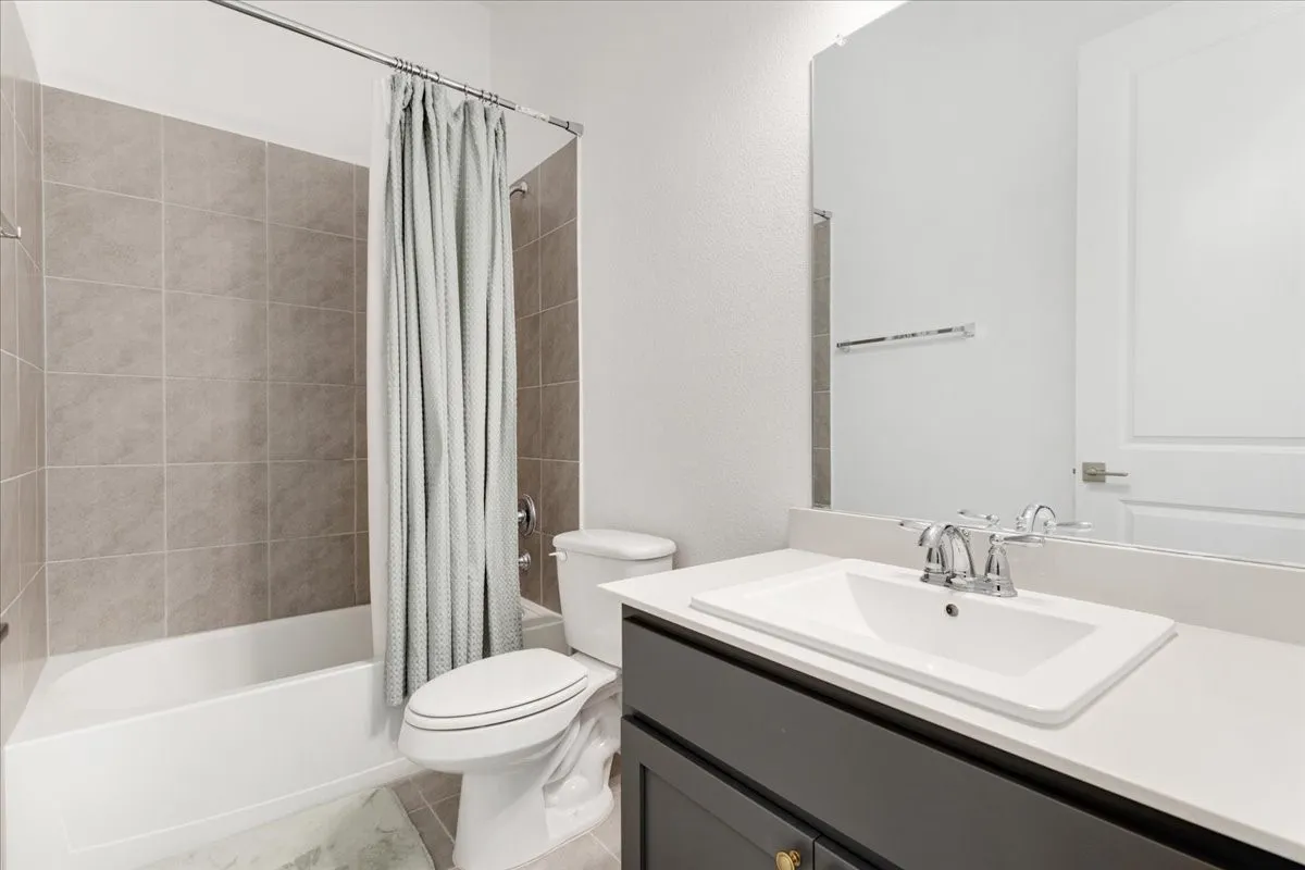 Townhouse For Sale in Collin County , 2223 Adena Springs Drive, Allen, Texas 75013, 3 Bedroom, 4 Bathroom, 2 Garage spaces, 2,156 Sqft, built in 2022, mls#21371465, Real Estate Agent in Allen, Homes For Sale in Collin county, Homes For Sale in Allen, Realtor in Allen Texas, Real Estate Brokerage Independent Realty Texas, Luminita Cordes Realtor