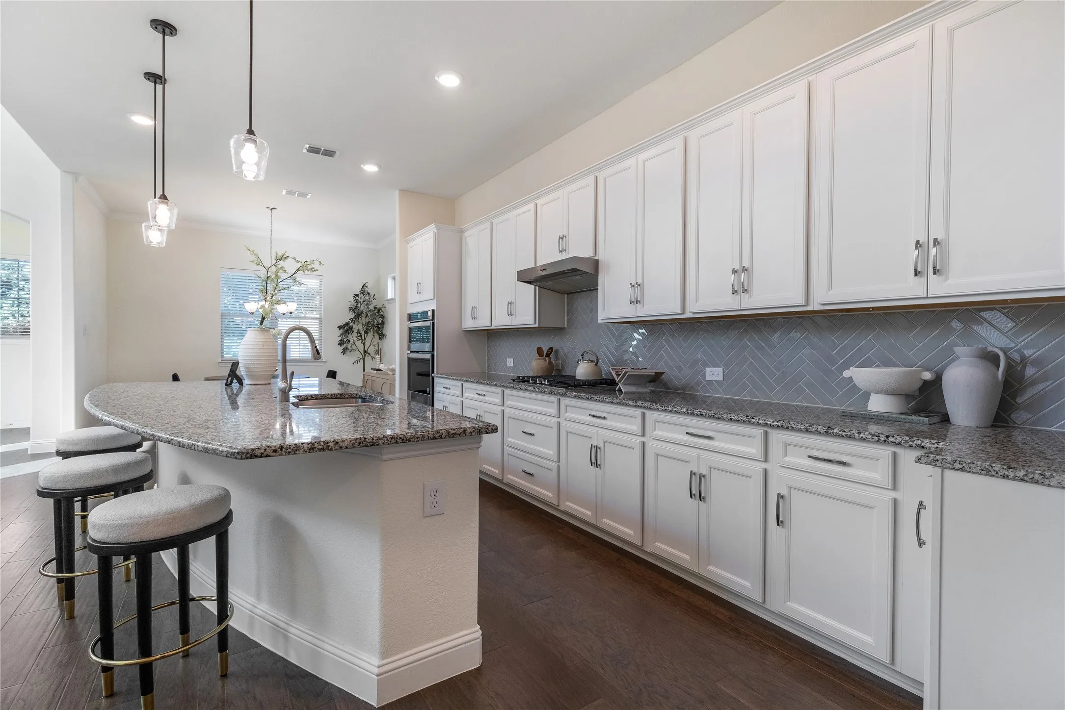 Single Family Residence For Sale in Dallas County , 12778 Friar Street, Farmers Branch, Texas 75234, 4 Bedroom, 4 Bathroom, 2 Garage spaces, 2,510 Sqft, built in 2021, mls#21368387, Real Estate Agent in Farmers Branch, Homes For Sale in Dallas county, Homes For Sale in Farmers Branch, Realtor in Farmers Branch Texas, Real Estate Brokerage Independent Realty Texas, Luminita Cordes Realtor