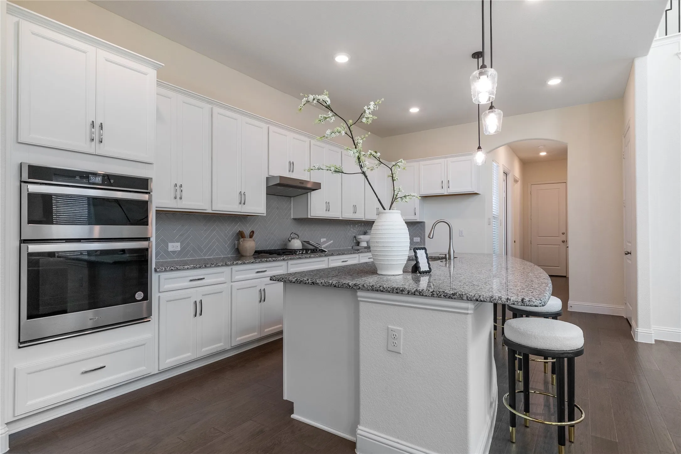 Single Family Residence For Sale in Dallas County , 12778 Friar Street, Farmers Branch, Texas 75234, 4 Bedroom, 4 Bathroom, 2 Garage spaces, 2,510 Sqft, built in 2021, mls#21368387, Real Estate Agent in Farmers Branch, Homes For Sale in Dallas county, Homes For Sale in Farmers Branch, Realtor in Farmers Branch Texas, Real Estate Brokerage Independent Realty Texas, Luminita Cordes Realtor