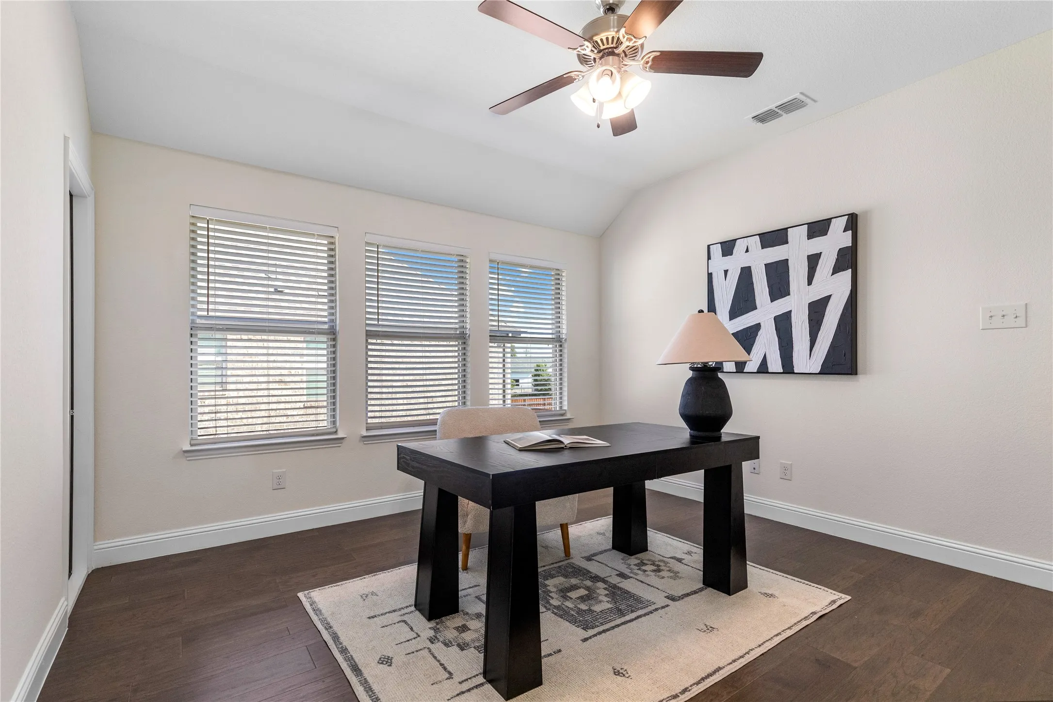 Single Family Residence For Sale in Dallas County , 12778 Friar Street, Farmers Branch, Texas 75234, 4 Bedroom, 4 Bathroom, 2 Garage spaces, 2,510 Sqft, built in 2021, mls#21368387, Real Estate Agent in Farmers Branch, Homes For Sale in Dallas county, Homes For Sale in Farmers Branch, Realtor in Farmers Branch Texas, Real Estate Brokerage Independent Realty Texas, Luminita Cordes Realtor