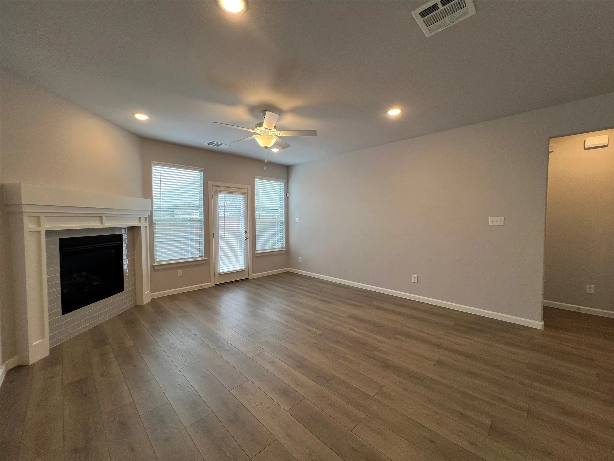 Single Family Residence For Rent in Tarrant County , 4805 Porque Court, Fort Worth, Texas 76244, 5 Bedroom, 3 Bathroom, 2 Garage spaces, 3,072 Sqft, built in 2021, mls#21371490, Real Estate Agent in Fort Worth, Homes For Rent in Tarrant county, Homes For Rent in Fort Worth, Realtor in Fort Worth Texas, Real Estate Brokerage Independent Realty Texas, Luminita Cordes Realtor