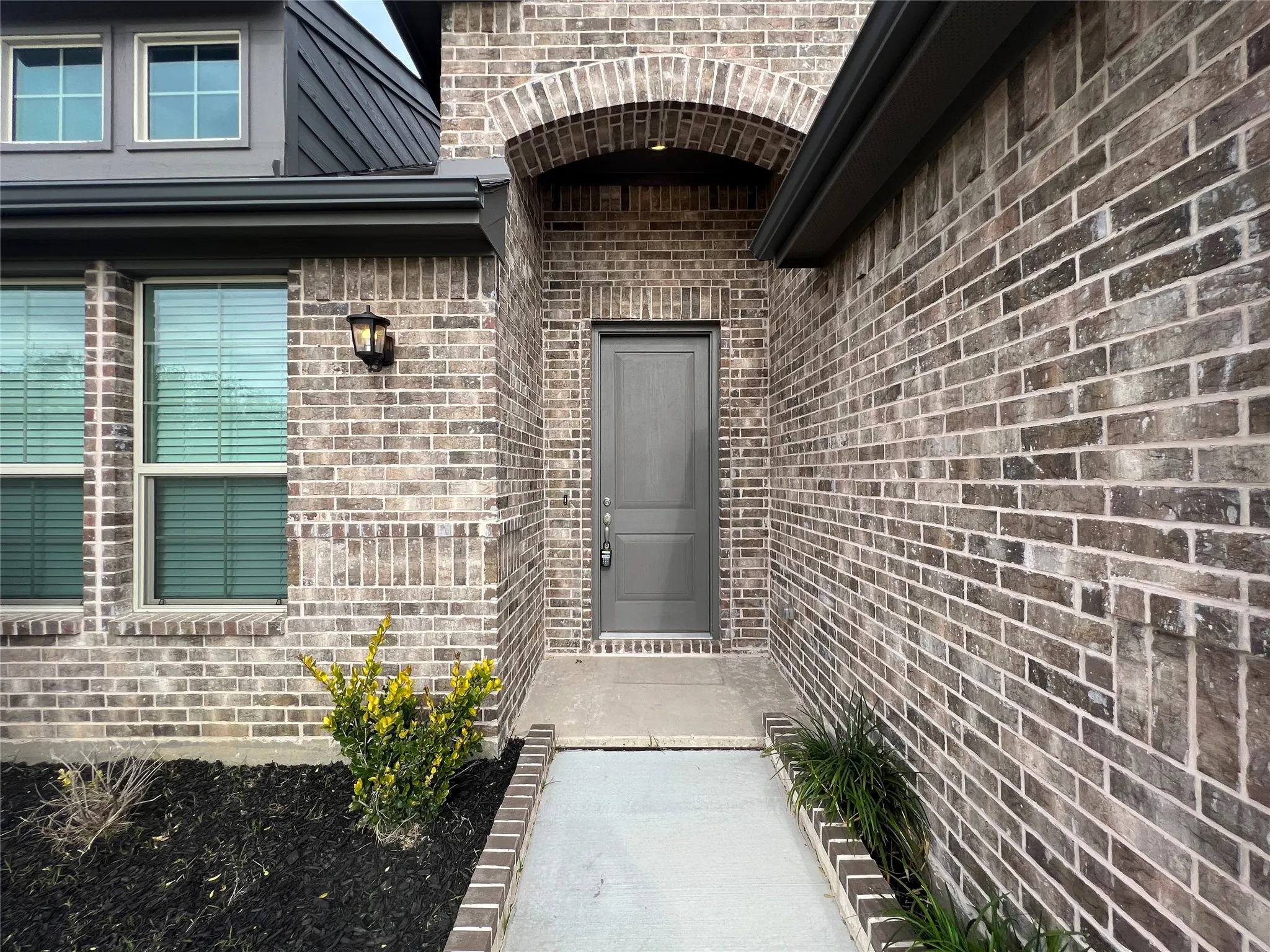 Single Family Residence For Rent in Tarrant County , 4805 Porque Court, Fort Worth, Texas 76244, 5 Bedroom, 3 Bathroom, 2 Garage spaces, 3,072 Sqft, built in 2021, mls#21371490, Real Estate Agent in Fort Worth, Homes For Rent in Tarrant county, Homes For Rent in Fort Worth, Realtor in Fort Worth Texas, Real Estate Brokerage Independent Realty Texas, Luminita Cordes Realtor