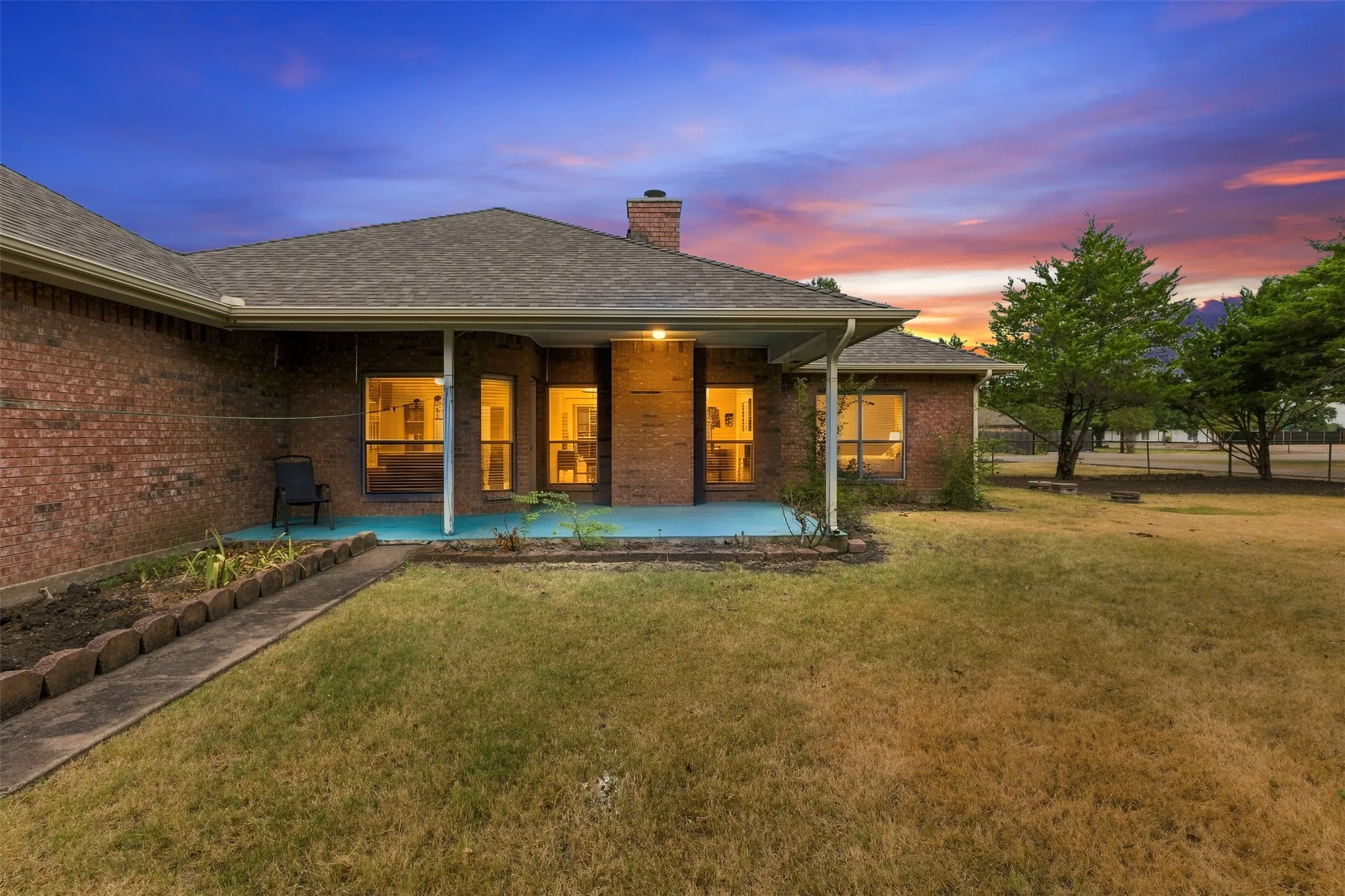 Lots of yard space.