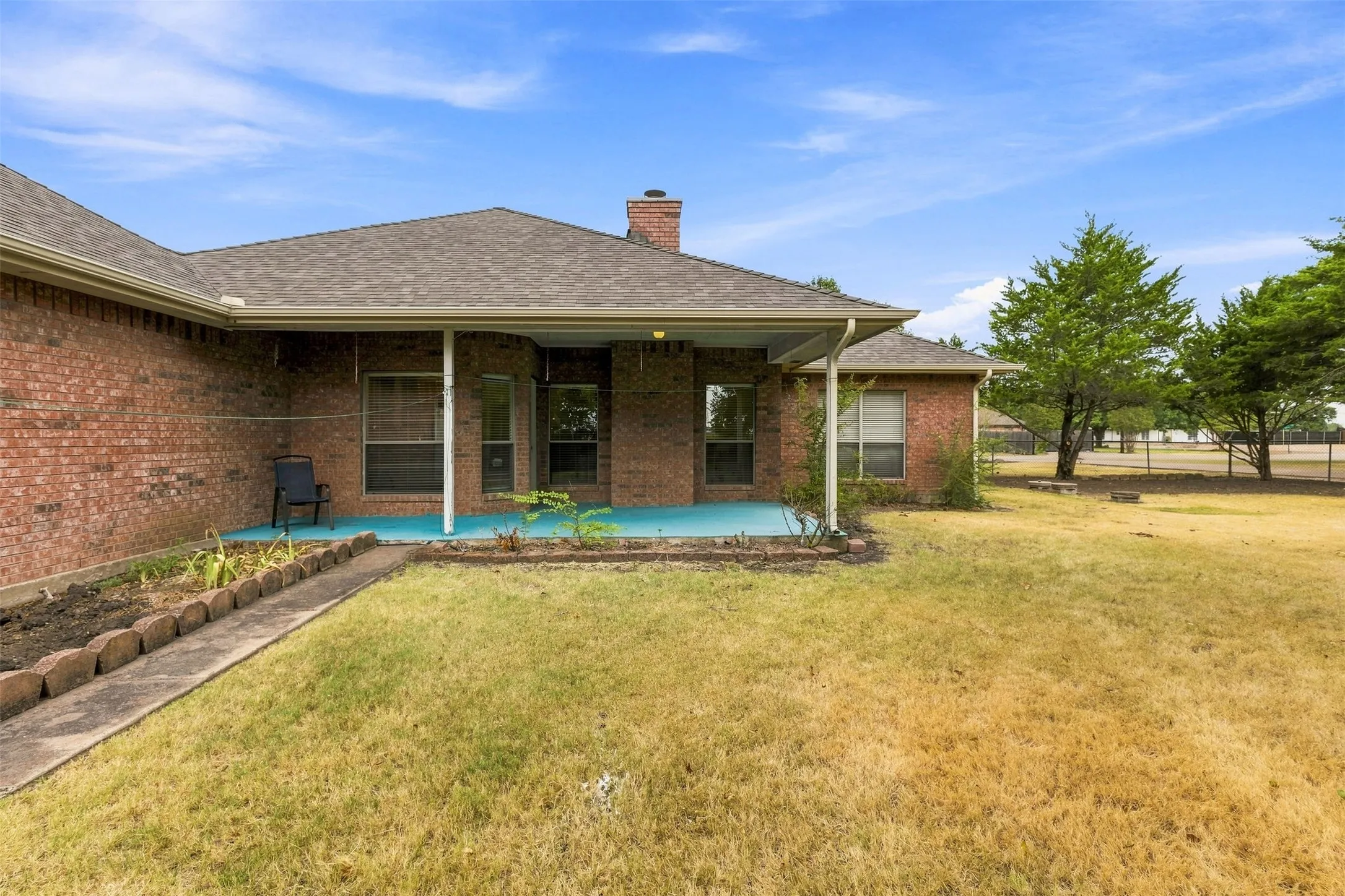 Single Family Residence For Sale in Dallas County , 611 Dancer Lane, Lancaster, Texas 75146, 3 Bedroom, 2 Bathroom, 2 Garage spaces, 1,622 Sqft, built in 1996, mls#21369028, Real Estate Agent in Lancaster, Homes For Sale in Dallas county, Homes For Sale in Lancaster, Realtor in Lancaster Texas, Real Estate Brokerage Independent Realty Texas, Luminita Cordes Realtor