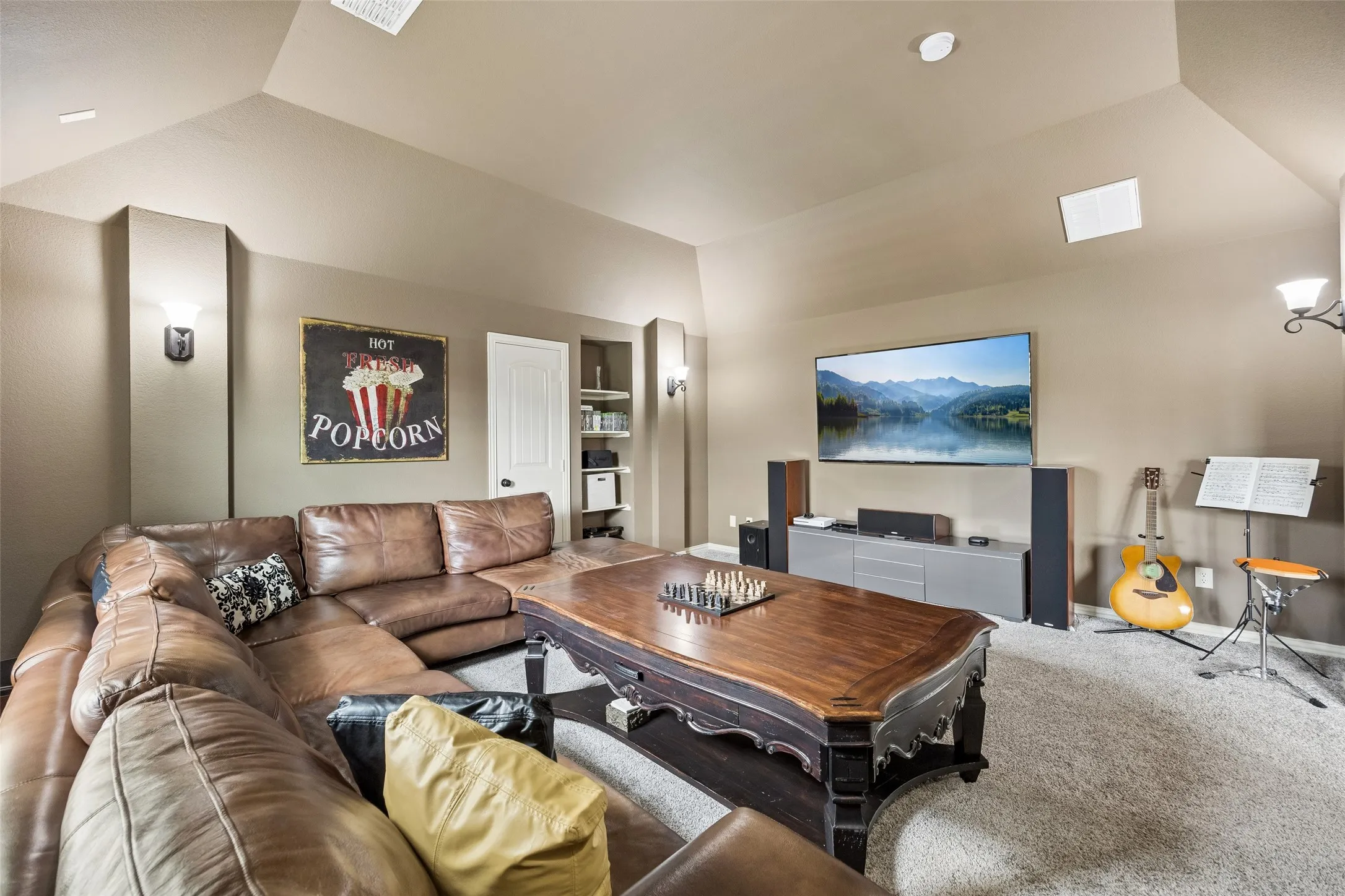 Single Family Residence For Sale in Collin County , 1806 Reynolds Court, Allen, Texas 75002, 5 Bedroom, 5 Bathroom, 3 Garage spaces, 4,885 Sqft, built in 2008, mls#21355483, Real Estate Agent in Allen, Homes For Sale in Collin county, Homes For Sale in Allen, Realtor in Allen Texas, Real Estate Brokerage Independent Realty Texas, Luminita Cordes Realtor