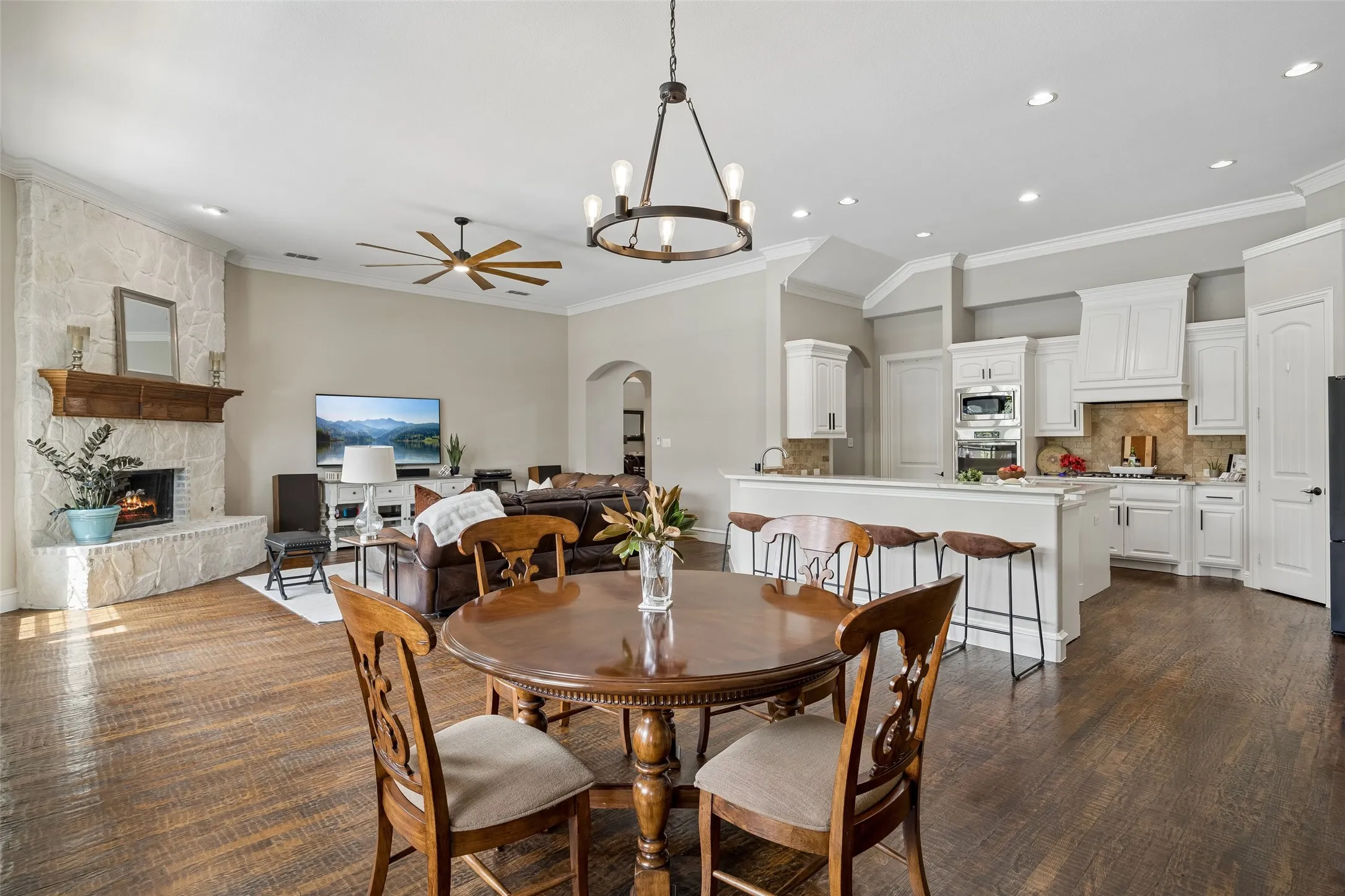 Single Family Residence For Sale in Collin County , 1806 Reynolds Court, Allen, Texas 75002, 5 Bedroom, 5 Bathroom, 3 Garage spaces, 4,885 Sqft, built in 2008, mls#21355483, Real Estate Agent in Allen, Homes For Sale in Collin county, Homes For Sale in Allen, Realtor in Allen Texas, Real Estate Brokerage Independent Realty Texas, Luminita Cordes Realtor
