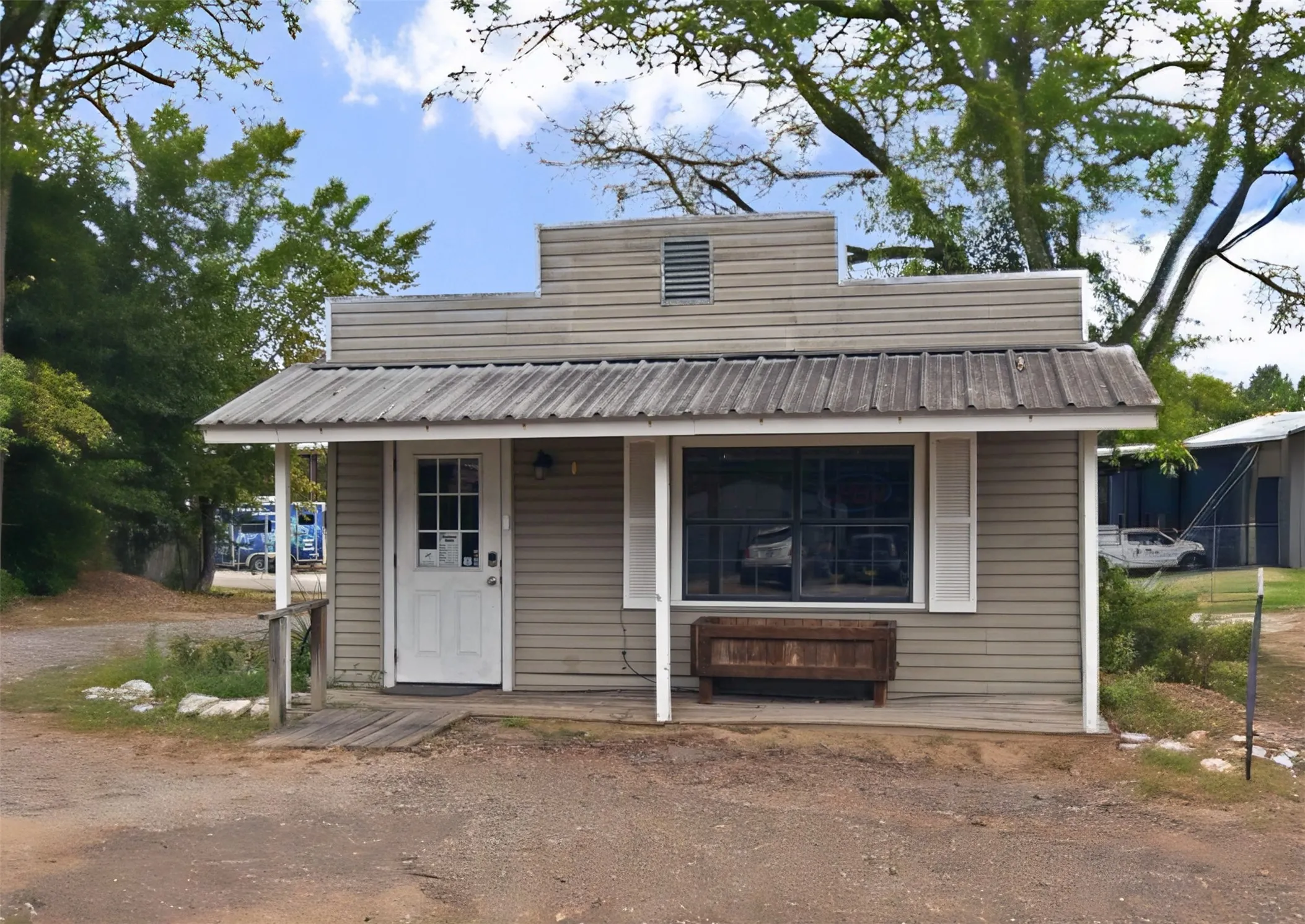 Business For Sale in Wood County , 415 W Bermuda Street, Quitman, Texas 75783, 0, 0, Garage spaces, 0 Sqft, built in 0, mls#21370039, Real Estate Agent in Quitman, Homes For Sale in Wood county, Homes For Sale in Quitman, Realtor in Quitman Texas, Real Estate Brokerage Independent Realty Texas, Luminita Cordes Realtor