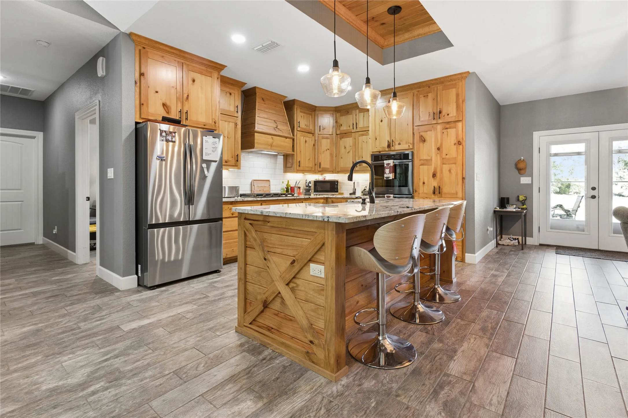 Single Family Residence For Sale in Bowie County , 1100 Fm 992 N, De Kalb, Texas 75559, 3 Bedroom, 3 Bathroom, 2 Garage spaces, 2,359 Sqft, built in 2021, mls#21370064, Real Estate Agent in De Kalb, Homes For Sale in Bowie county, Homes For Sale in De Kalb, Realtor in De Kalb Texas, Real Estate Brokerage Independent Realty Texas, Luminita Cordes Realtor