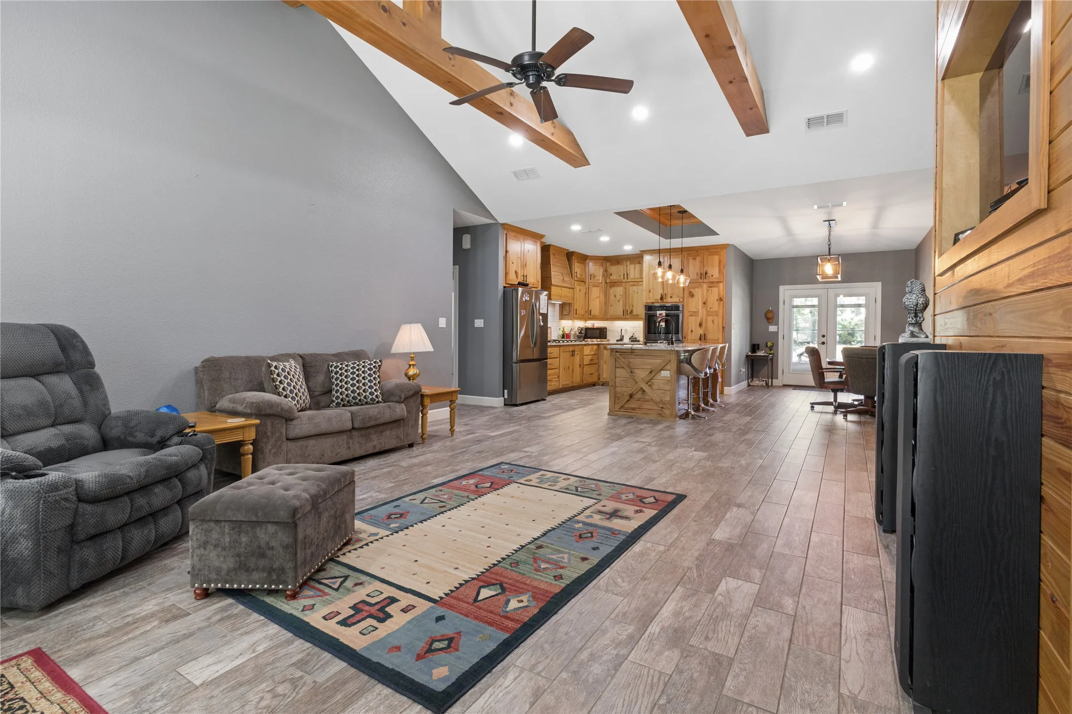 Single Family Residence For Sale in Bowie County , 1100 Fm 992 N, De Kalb, Texas 75559, 3 Bedroom, 3 Bathroom, 2 Garage spaces, 2,359 Sqft, built in 2021, mls#21370064, Real Estate Agent in De Kalb, Homes For Sale in Bowie county, Homes For Sale in De Kalb, Realtor in De Kalb Texas, Real Estate Brokerage Independent Realty Texas, Luminita Cordes Realtor