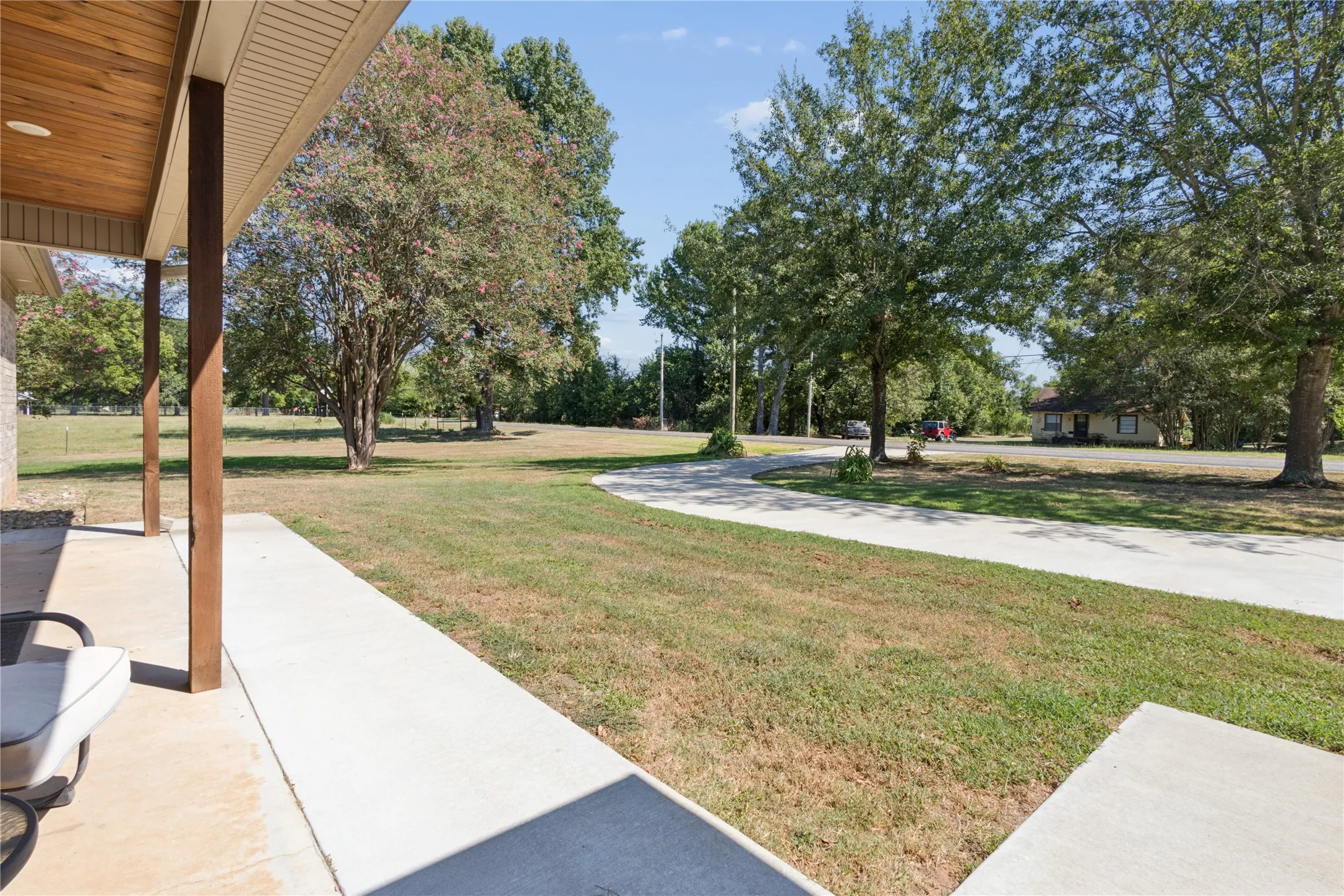Single Family Residence For Sale in Bowie County , 1100 Fm 992 N, De Kalb, Texas 75559, 3 Bedroom, 3 Bathroom, 2 Garage spaces, 2,359 Sqft, built in 2021, mls#21370064, Real Estate Agent in De Kalb, Homes For Sale in Bowie county, Homes For Sale in De Kalb, Realtor in De Kalb Texas, Real Estate Brokerage Independent Realty Texas, Luminita Cordes Realtor