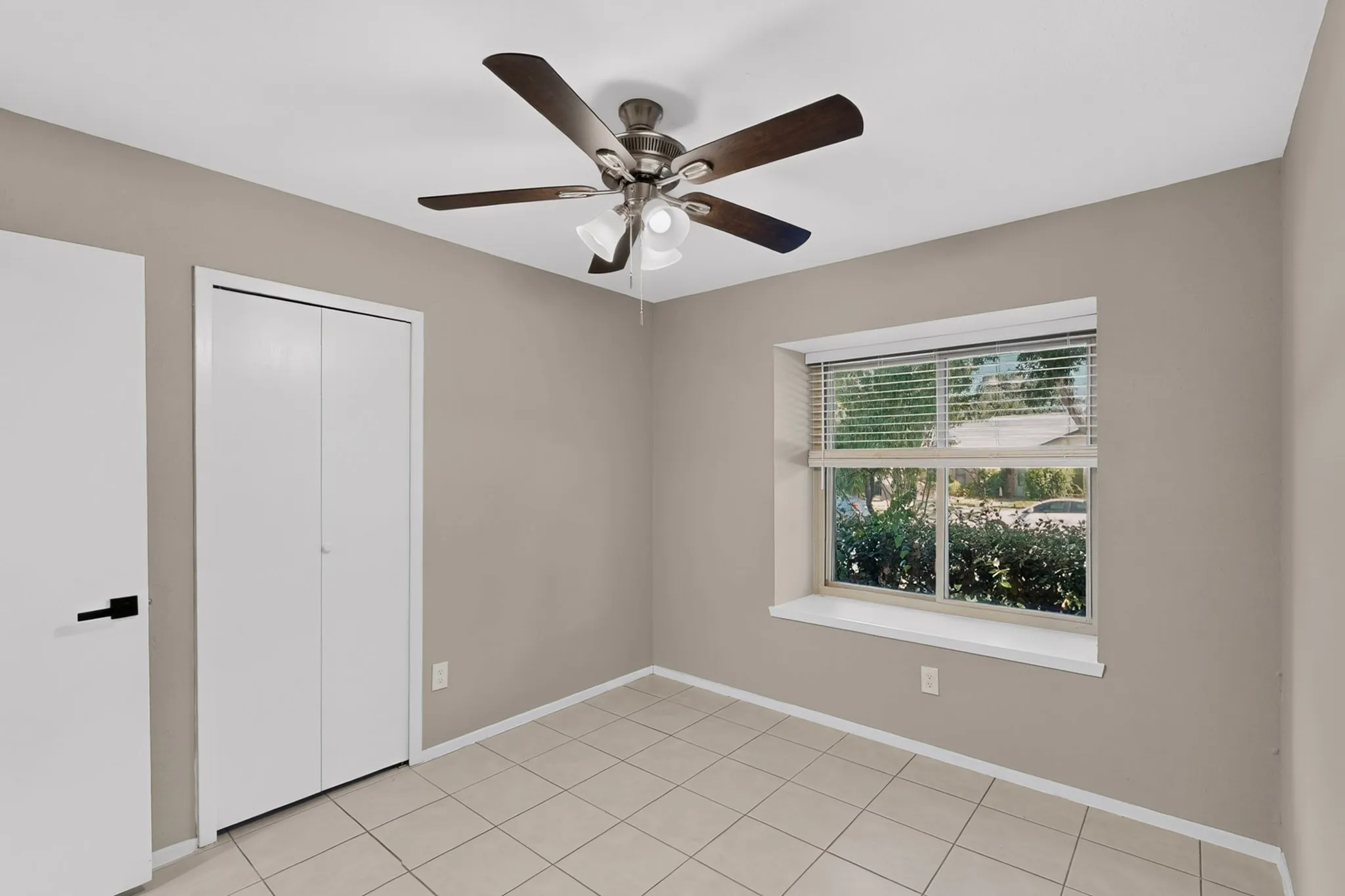 Single Family Residence For Sale in Collin County , 2404 Lemmontree Lane, Plano, Texas 75074, 3 Bedroom, 2 Bathroom, 2 Garage spaces, 1,430 Sqft, built in 1982, mls#21357470, Real Estate Agent in Plano, Homes For Sale in Collin county, Homes For Sale in Plano, Realtor in Plano Texas, Real Estate Brokerage Independent Realty Texas, Luminita Cordes Realtor