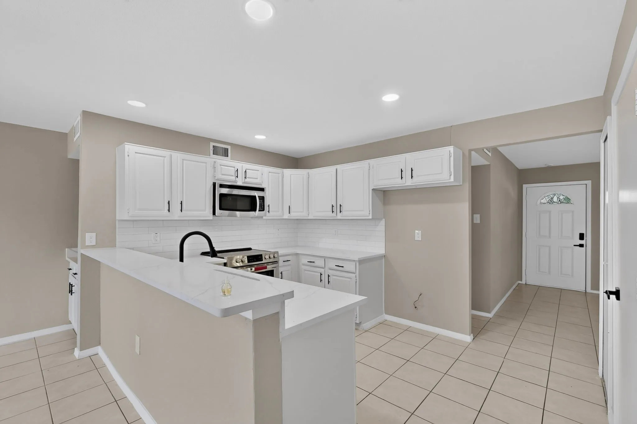 Single Family Residence For Sale in Collin County , 2404 Lemmontree Lane, Plano, Texas 75074, 3 Bedroom, 2 Bathroom, 2 Garage spaces, 1,430 Sqft, built in 1982, mls#21357470, Real Estate Agent in Plano, Homes For Sale in Collin county, Homes For Sale in Plano, Realtor in Plano Texas, Real Estate Brokerage Independent Realty Texas, Luminita Cordes Realtor