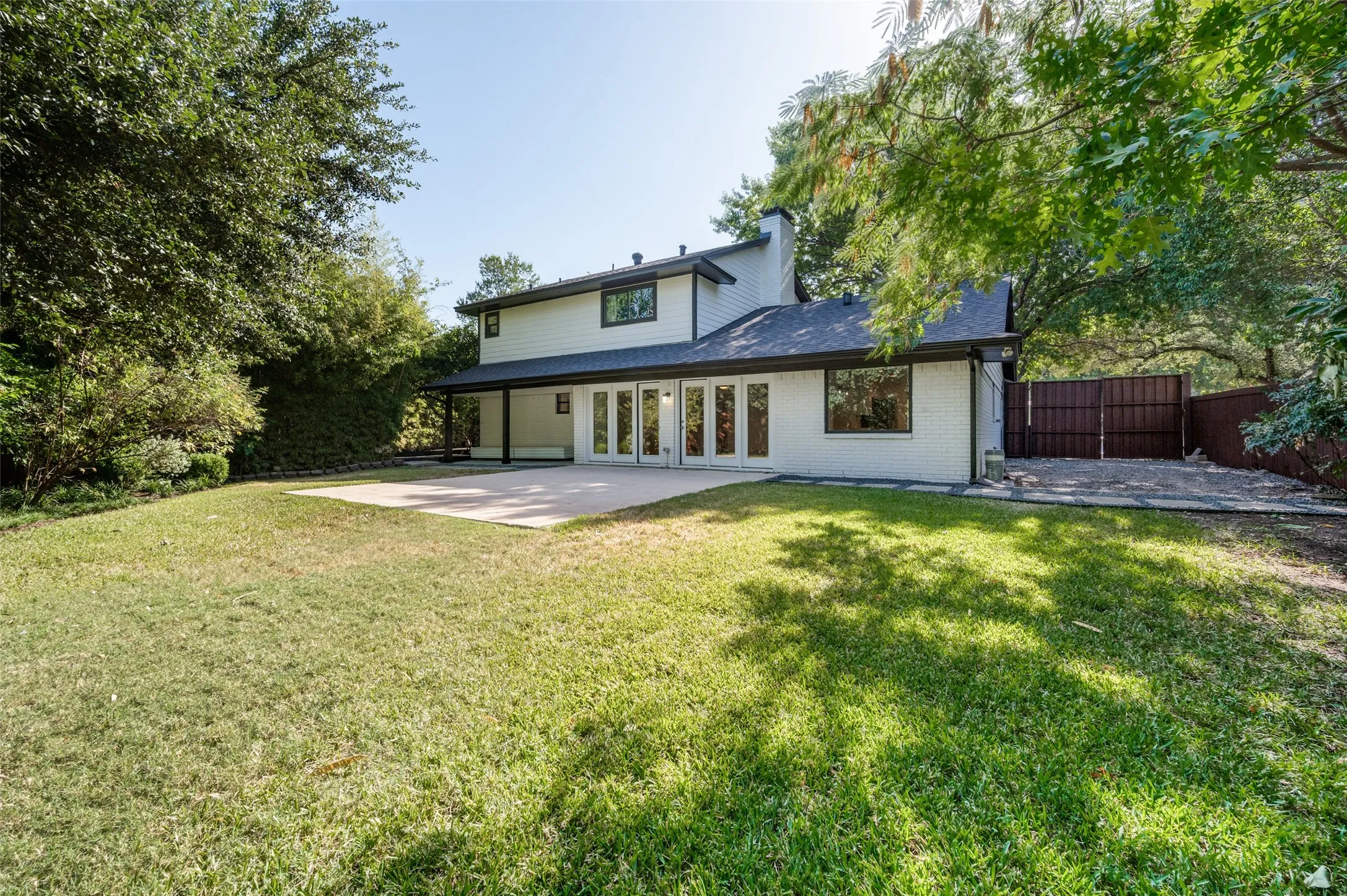 Single Family Residence For Sale in Dallas County , 10131 Pensive Drive, Dallas, Texas 75229, 4 Bedroom, 3 Bathroom, 2 Garage spaces, 2,620 Sqft, built in 1966, mls#21371510, Real Estate Agent in Dallas, Homes For Sale in Dallas county, Homes For Sale in Dallas, Realtor in Dallas Texas, Real Estate Brokerage Independent Realty Texas, Luminita Cordes Realtor