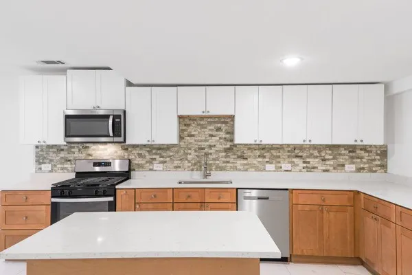 Single Family Residence For Sale in Dallas County , 14011 Stardust Lane, Farmers Branch, Texas 75234, 4 Bedroom, 2 Bathroom, 2 Garage spaces, 1,940 Sqft, built in 1957, mls#21370220, Real Estate Agent in Farmers Branch, Homes For Sale in Dallas county, Homes For Sale in Farmers Branch, Realtor in Farmers Branch Texas, Real Estate Brokerage Independent Realty Texas, Luminita Cordes Realtor