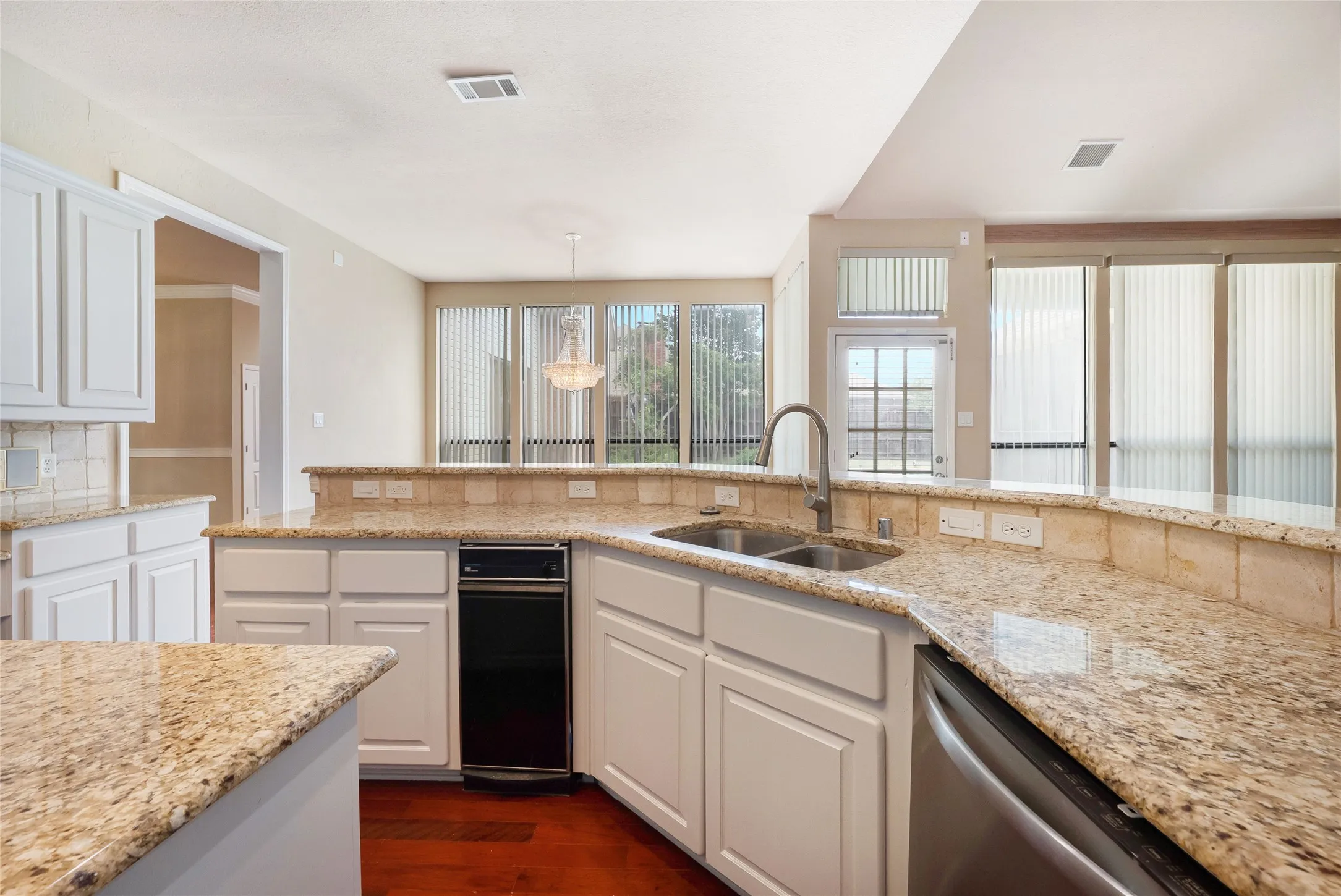 Single Family Residence For Rent in Collin County , 4516 Salerno Circle, Plano, Texas 75093, 4 Bedroom, 4 Bathroom, 3 Garage spaces, 3,784 Sqft, built in 1992, mls#21368236, Real Estate Agent in Plano, Homes For Rent in Collin county, Homes For Rent in Plano, Realtor in Plano Texas, Real Estate Brokerage Independent Realty Texas, Luminita Cordes Realtor