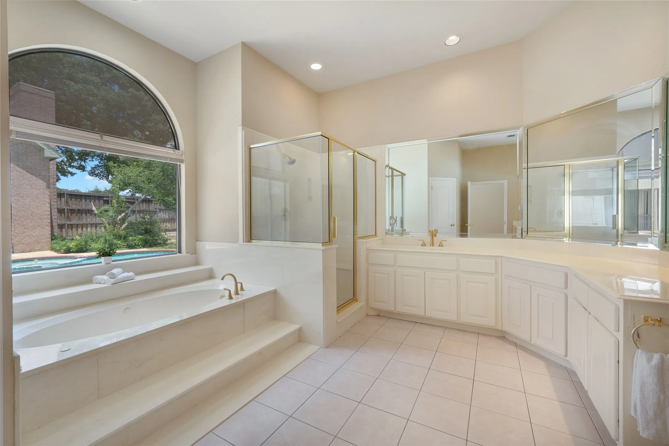 Single Family Residence For Rent in Collin County , 4516 Salerno Circle, Plano, Texas 75093, 4 Bedroom, 4 Bathroom, 3 Garage spaces, 3,784 Sqft, built in 1992, mls#21368236, Real Estate Agent in Plano, Homes For Rent in Collin county, Homes For Rent in Plano, Realtor in Plano Texas, Real Estate Brokerage Independent Realty Texas, Luminita Cordes Realtor