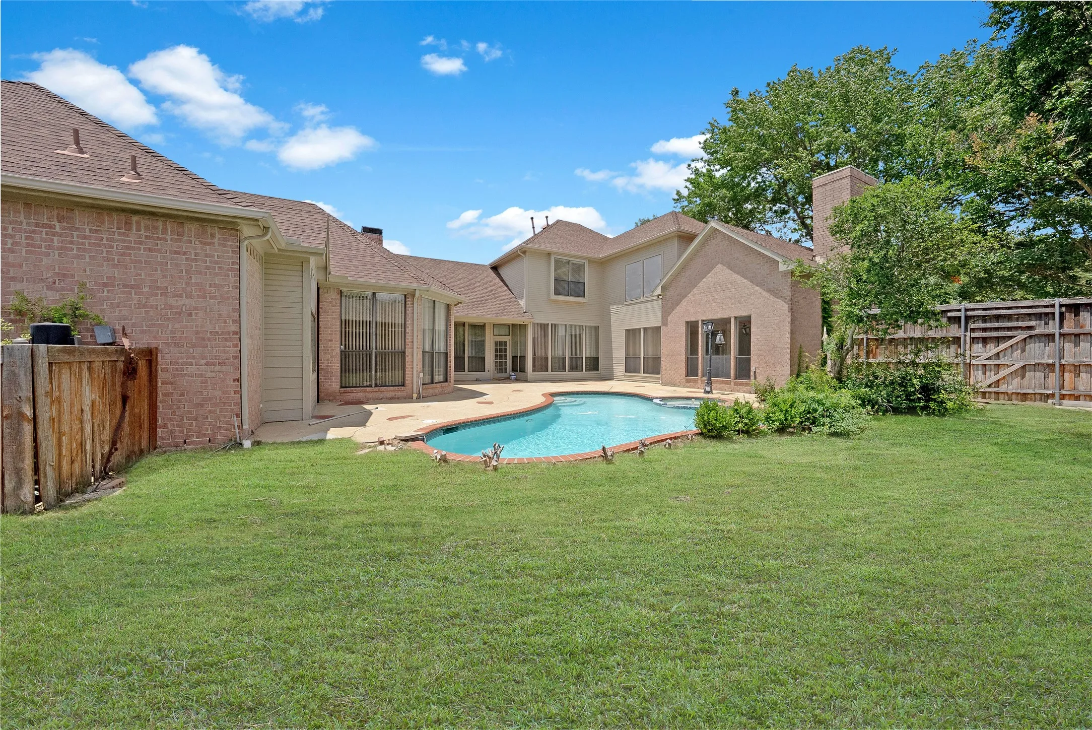 Single Family Residence For Rent in Collin County , 4516 Salerno Circle, Plano, Texas 75093, 4 Bedroom, 4 Bathroom, 3 Garage spaces, 3,784 Sqft, built in 1992, mls#21368236, Real Estate Agent in Plano, Homes For Rent in Collin county, Homes For Rent in Plano, Realtor in Plano Texas, Real Estate Brokerage Independent Realty Texas, Luminita Cordes Realtor